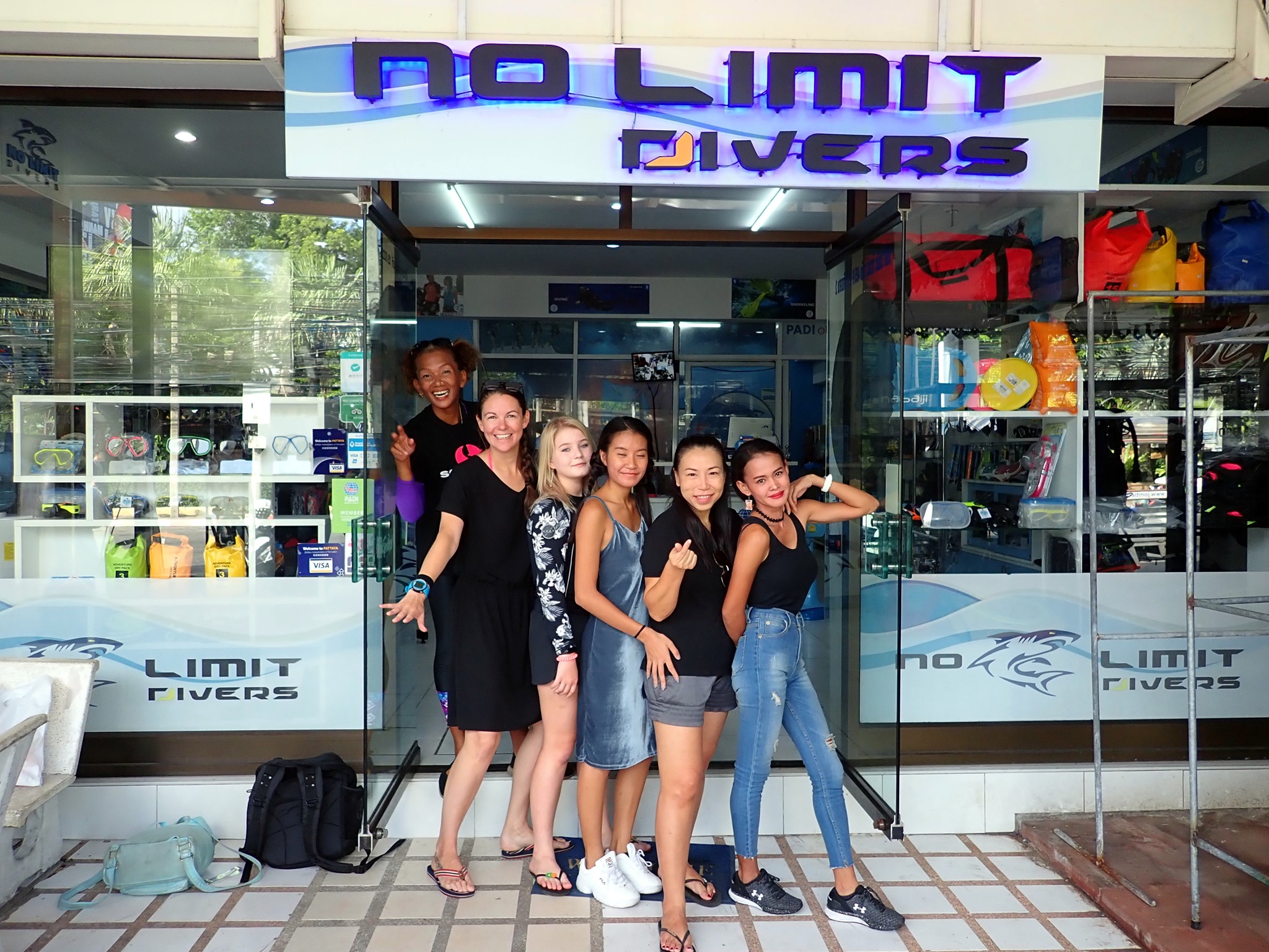 No Limit Divers