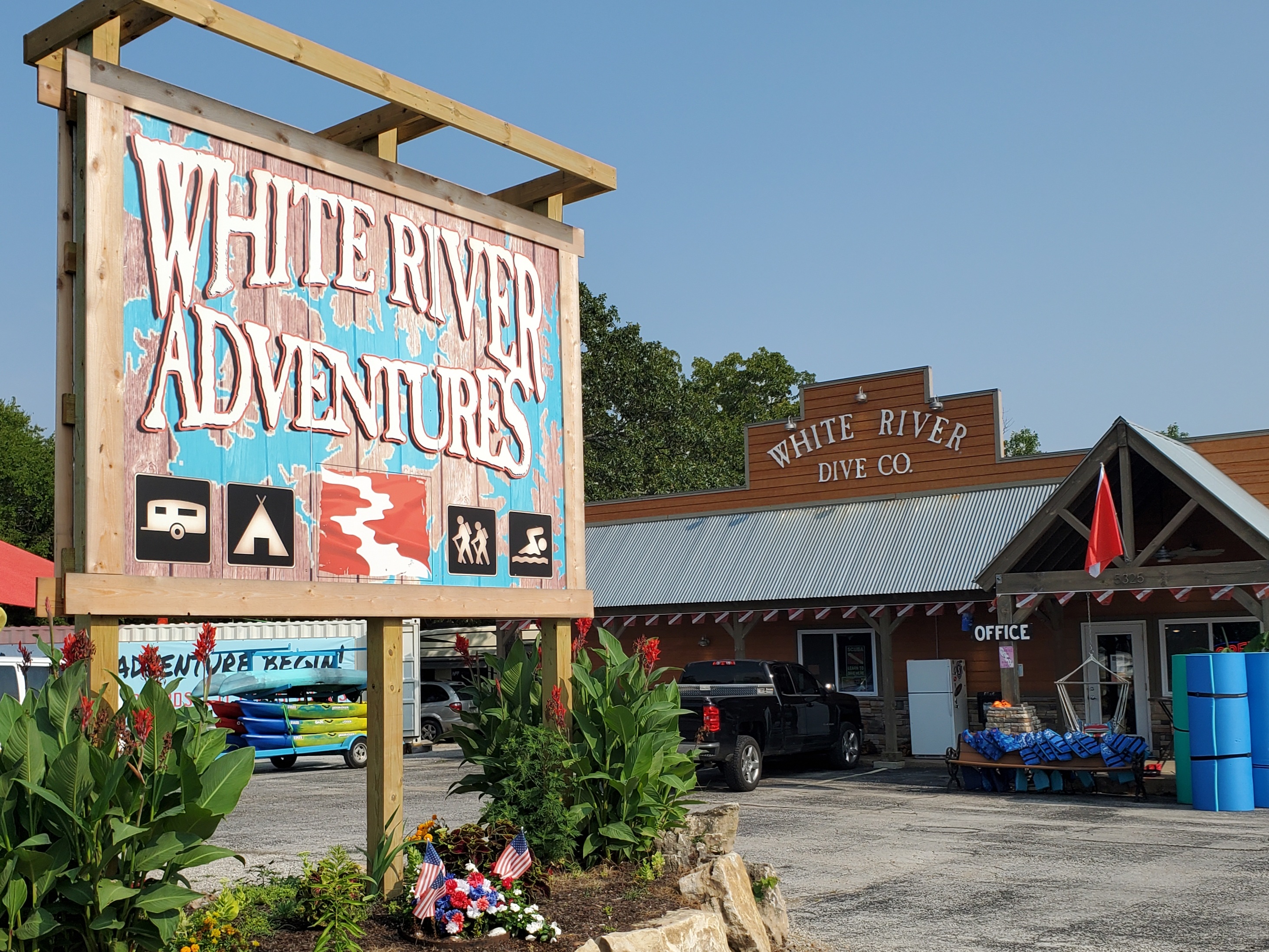 White River Dive Company