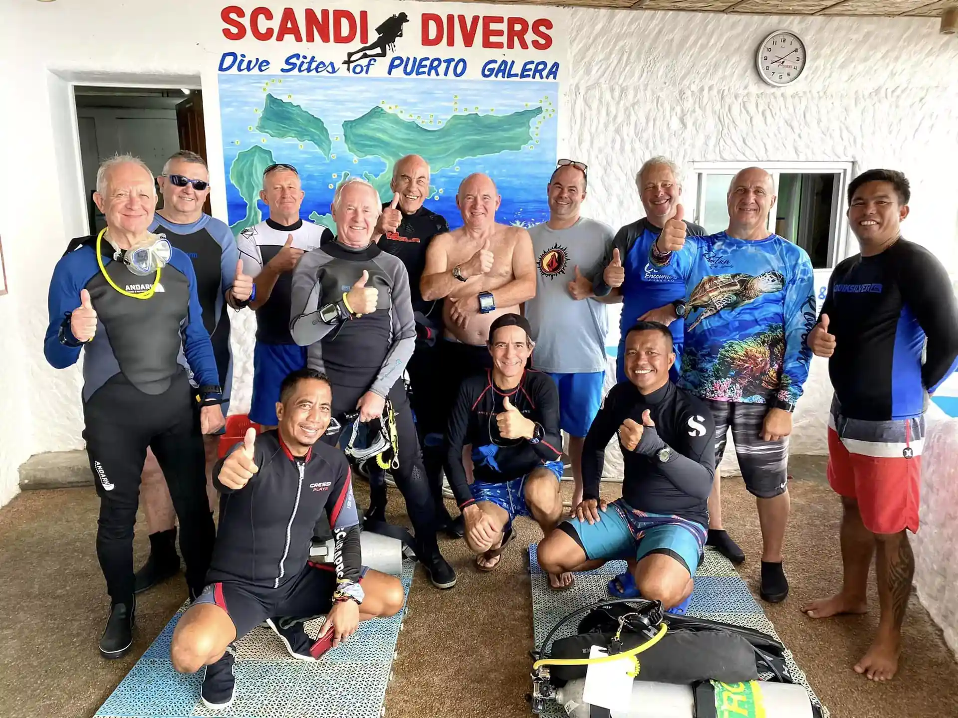 Fun divers ready to go diving!