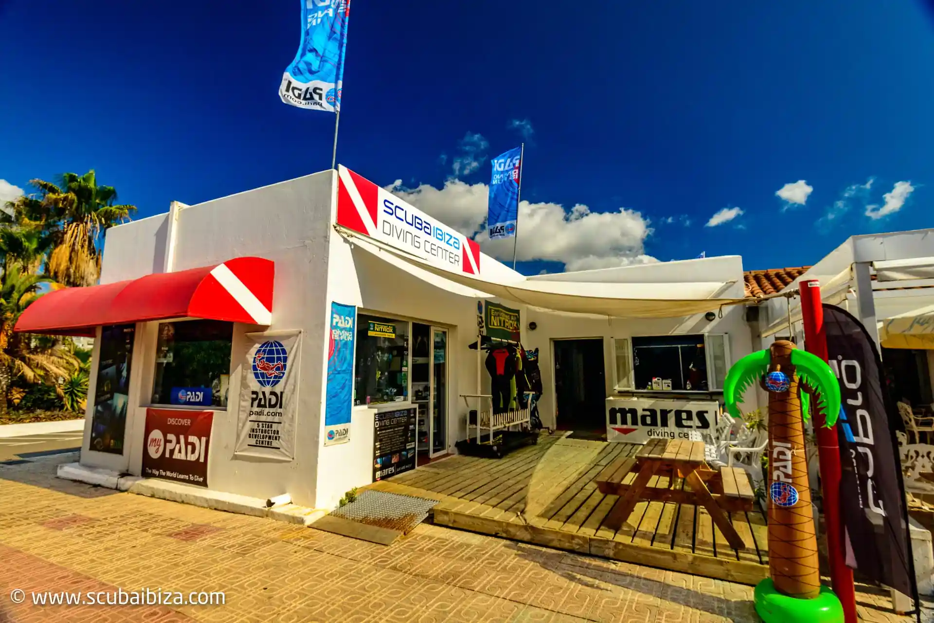 Dive shop photo