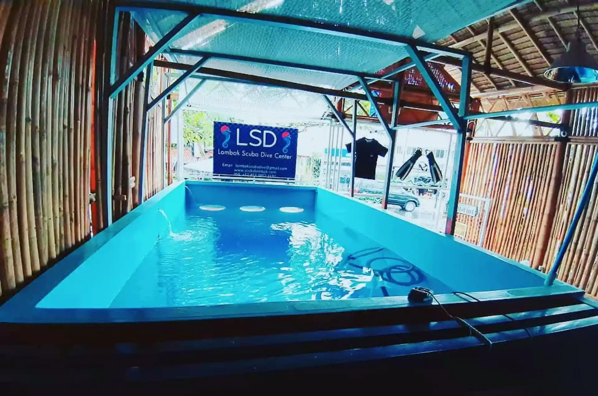 Dive shop photo