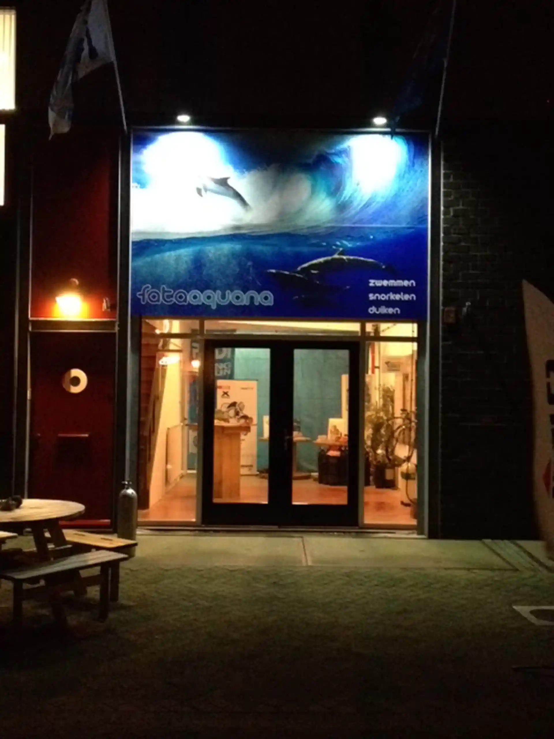 Dive shop photo