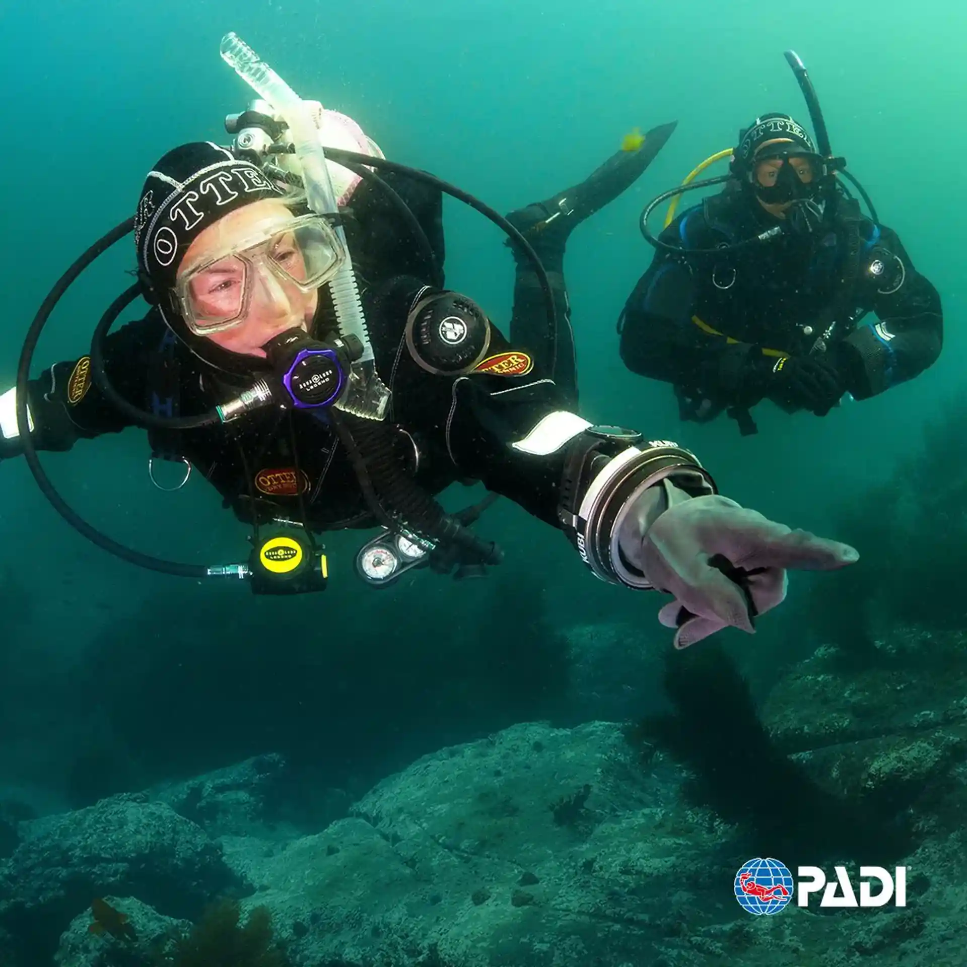 Dive shop photo