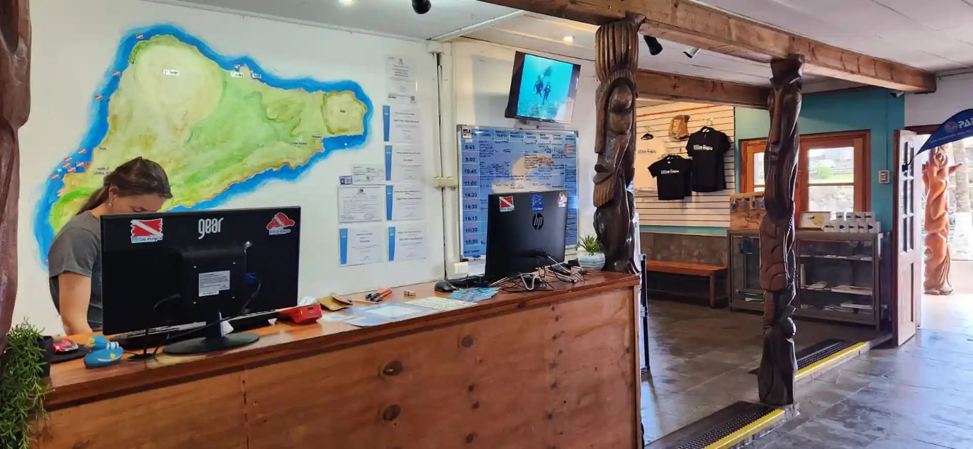 Foto de la tienda de buceo