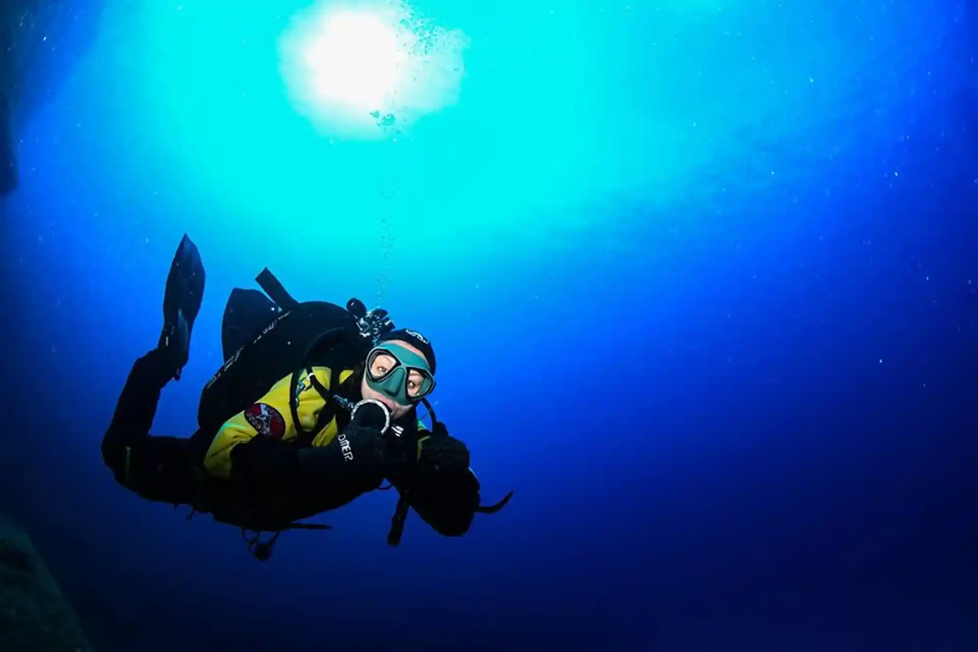 Learn To Dive in A Wing, Backplate & Long Hose System