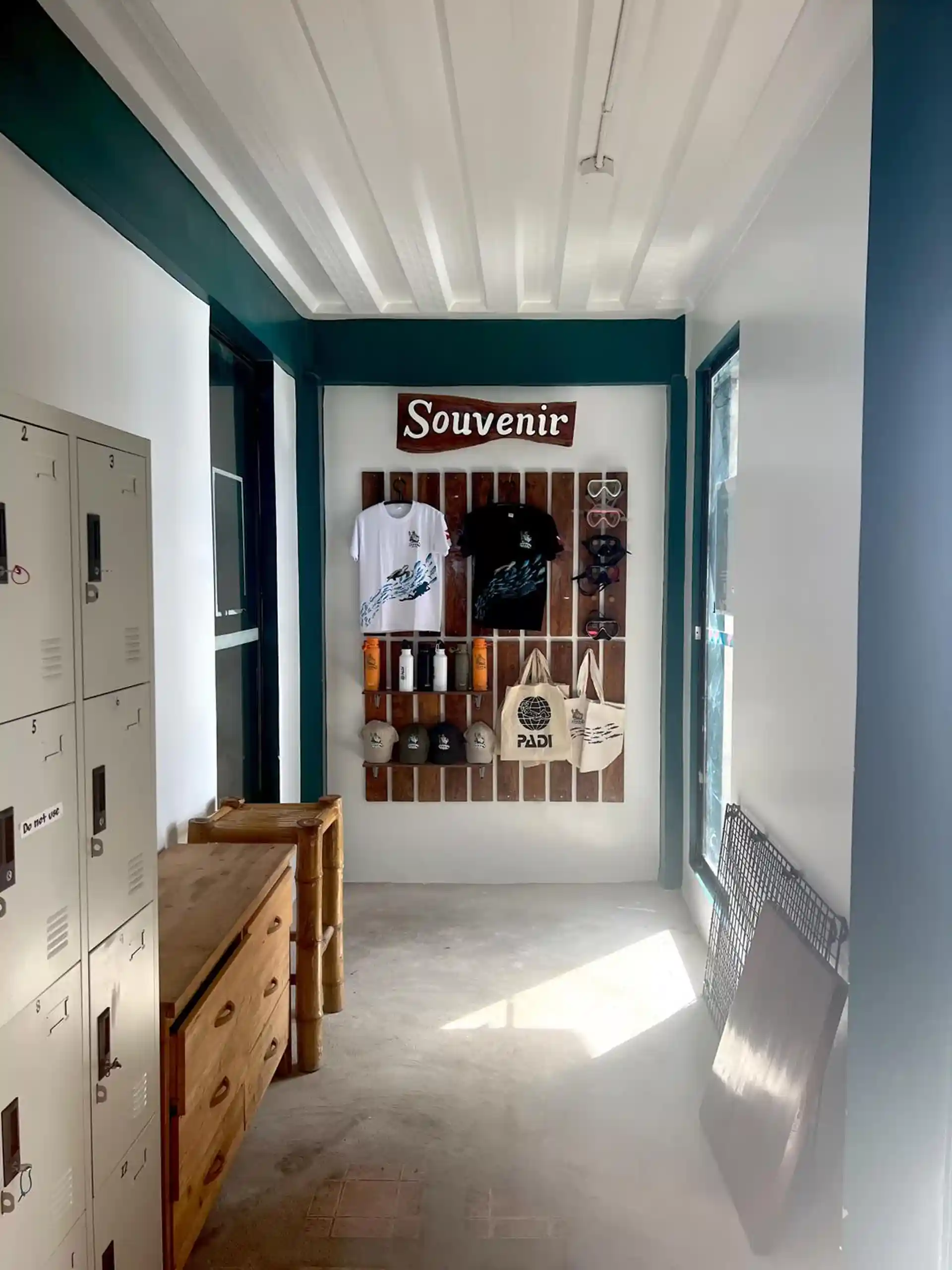 Dive shop photo