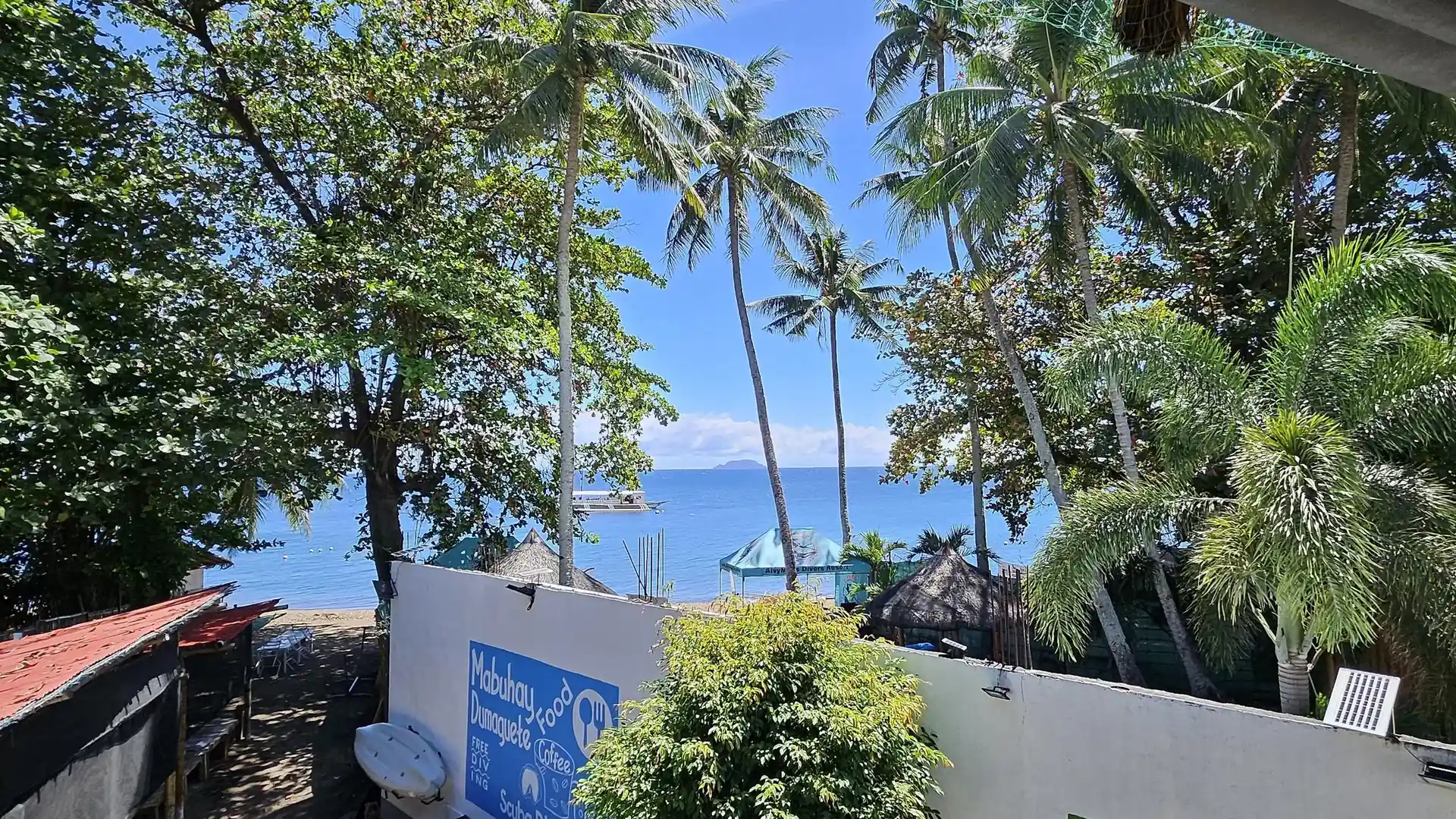 Dive shop photo