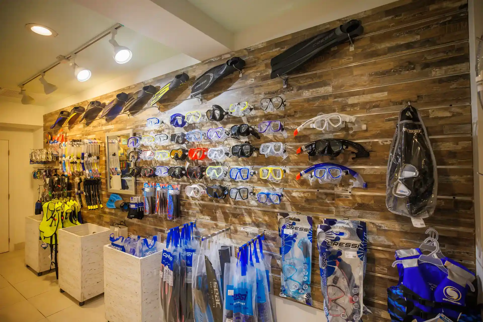 Dive shop photo