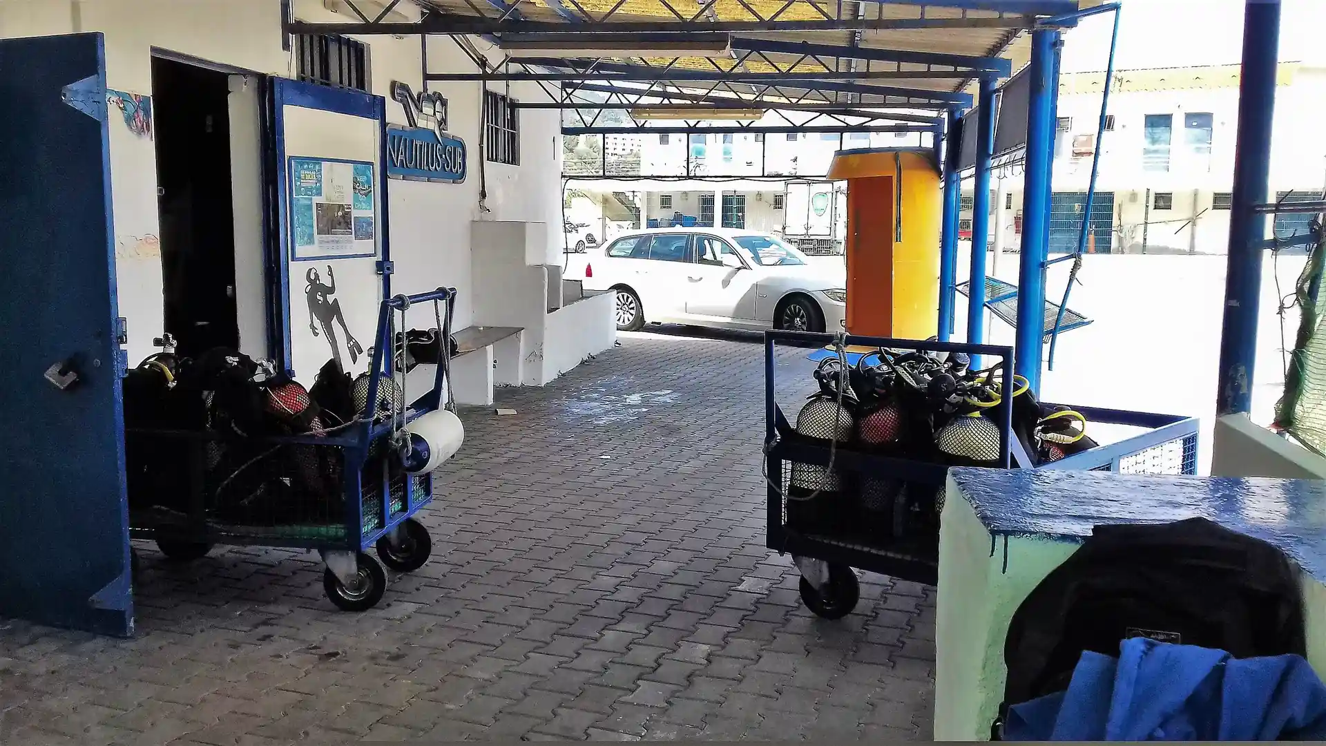 Dive shop photo
