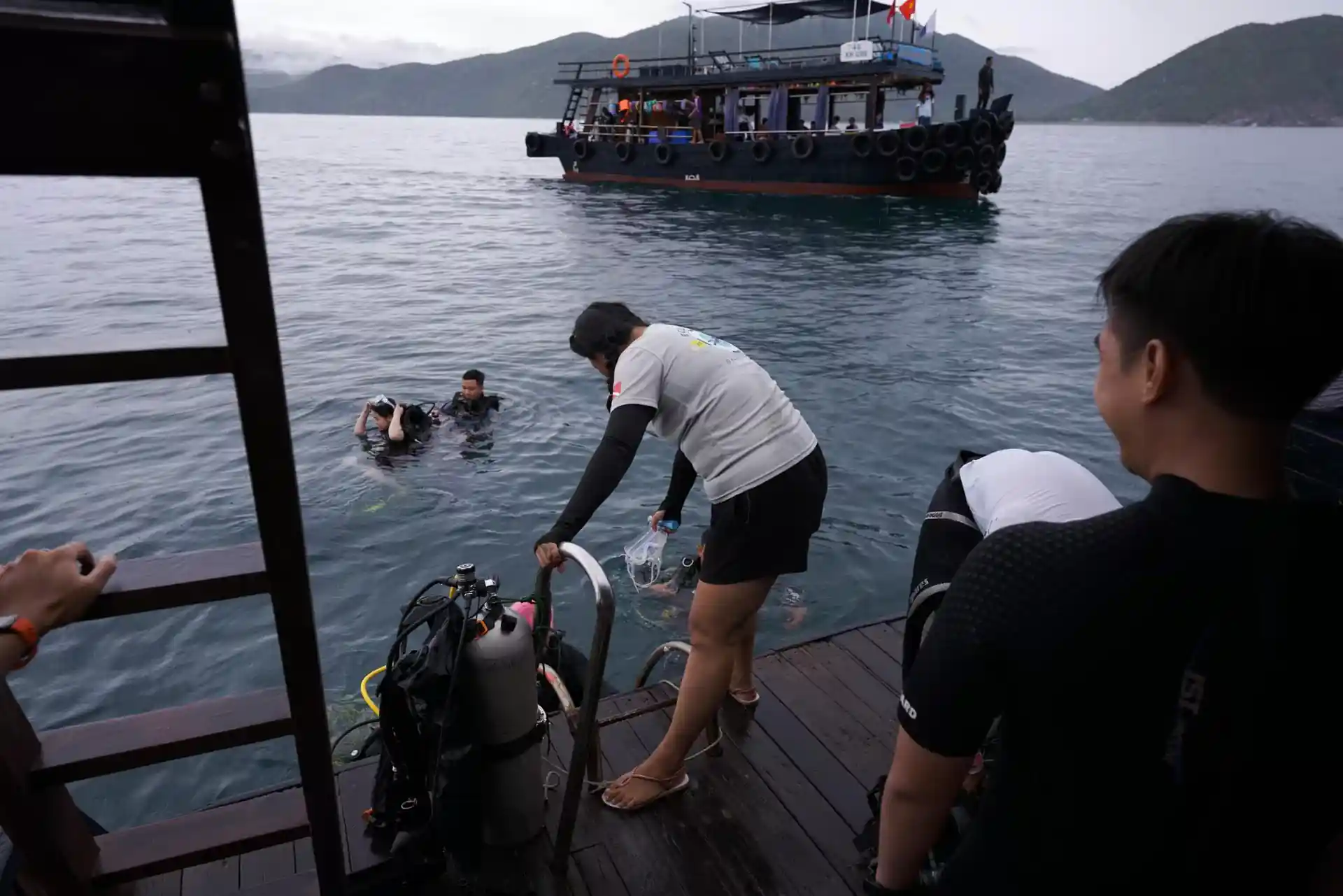 Dive shop photo