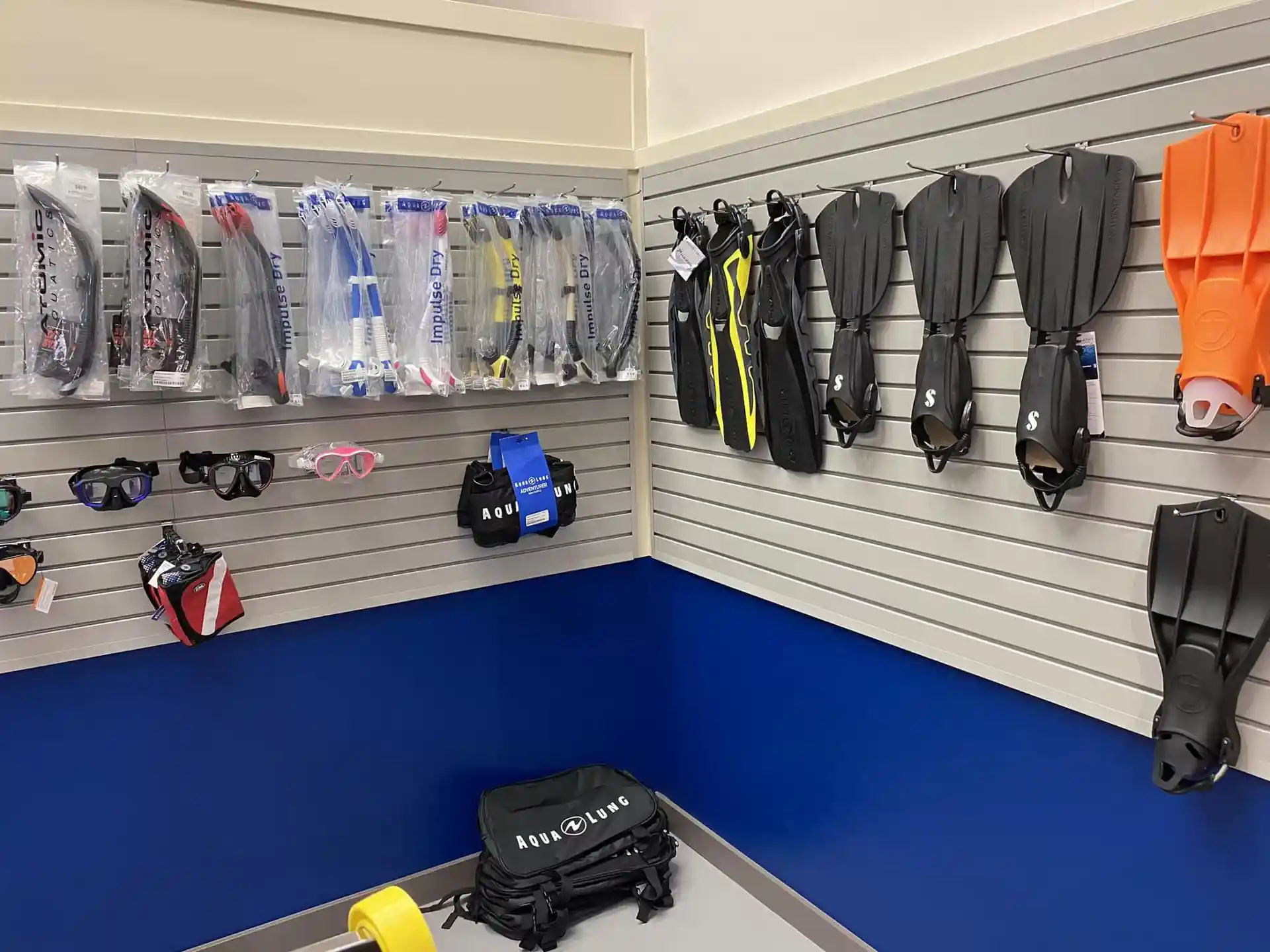 Dive shop photo