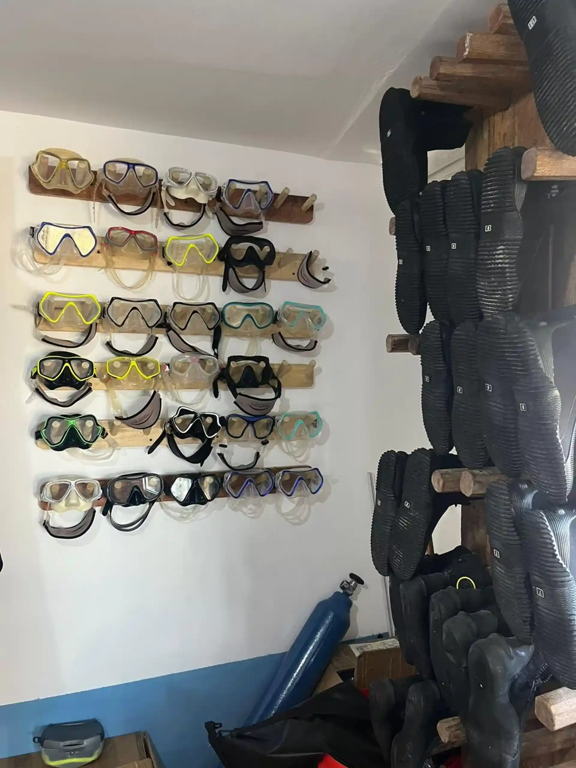 Dive shop photo