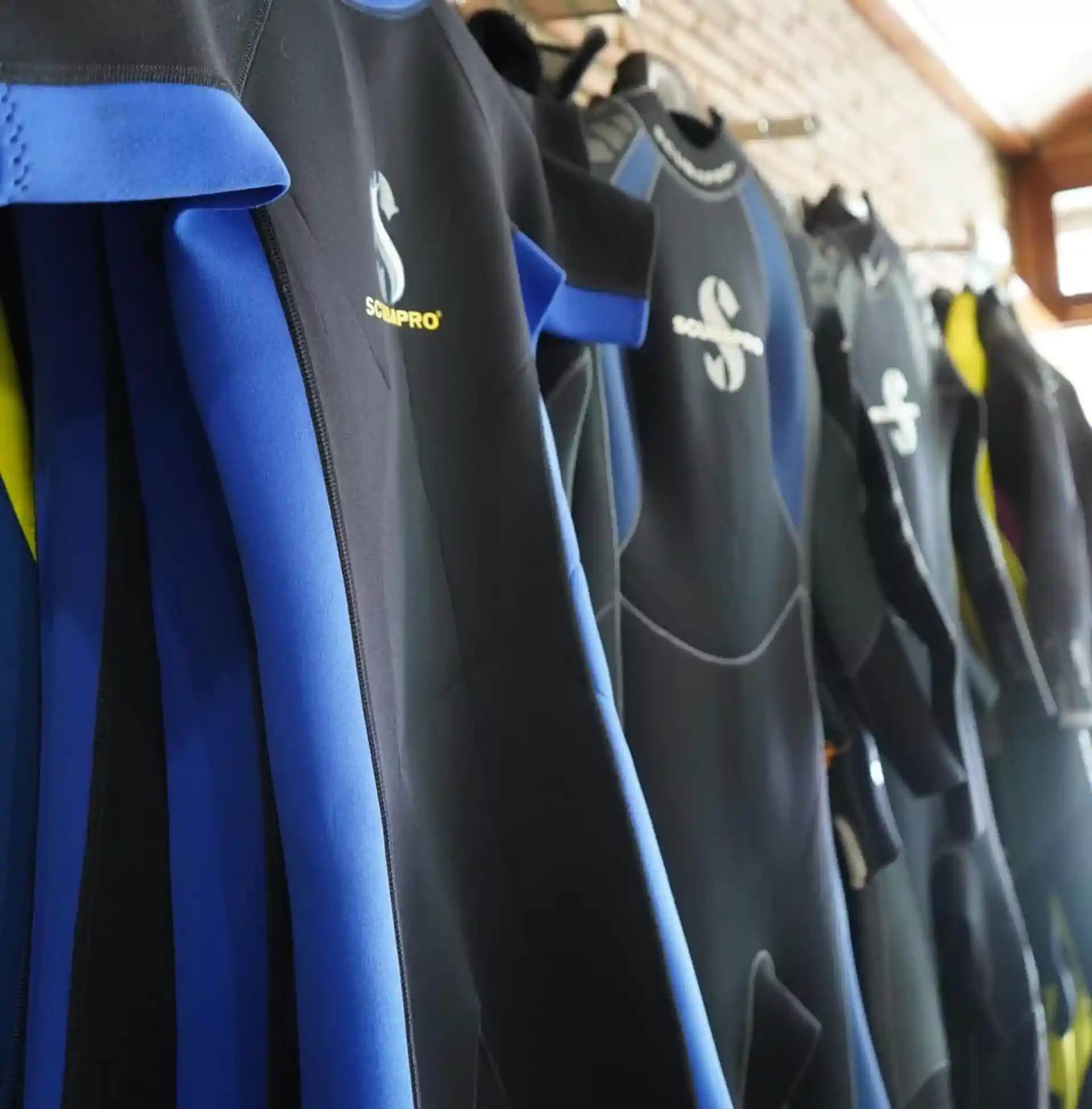 Foto de la tienda de buceo