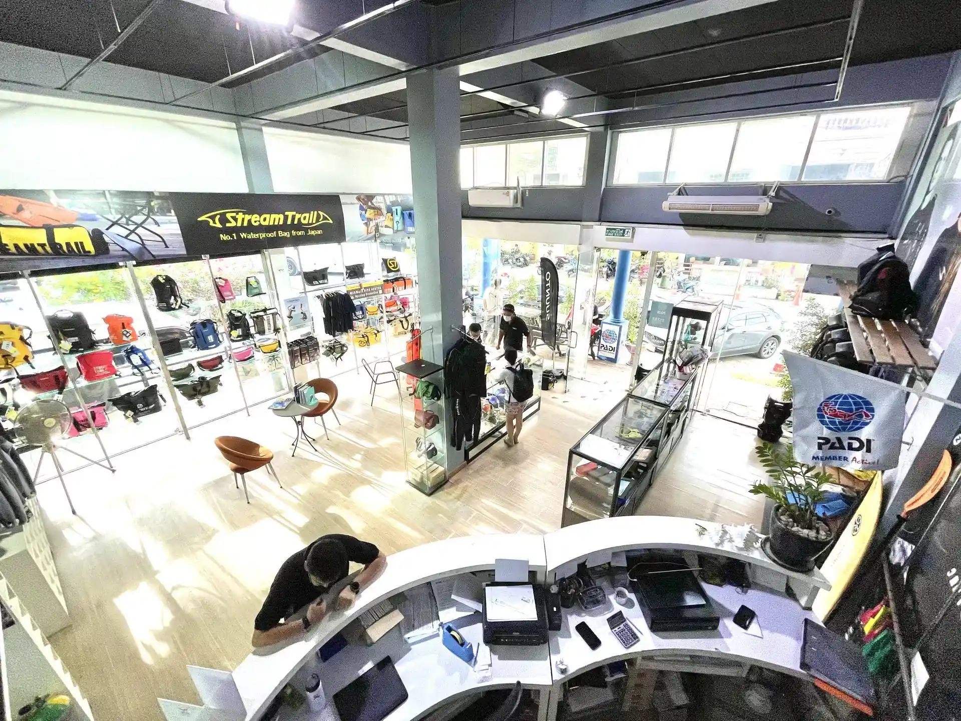 Dive shop photo