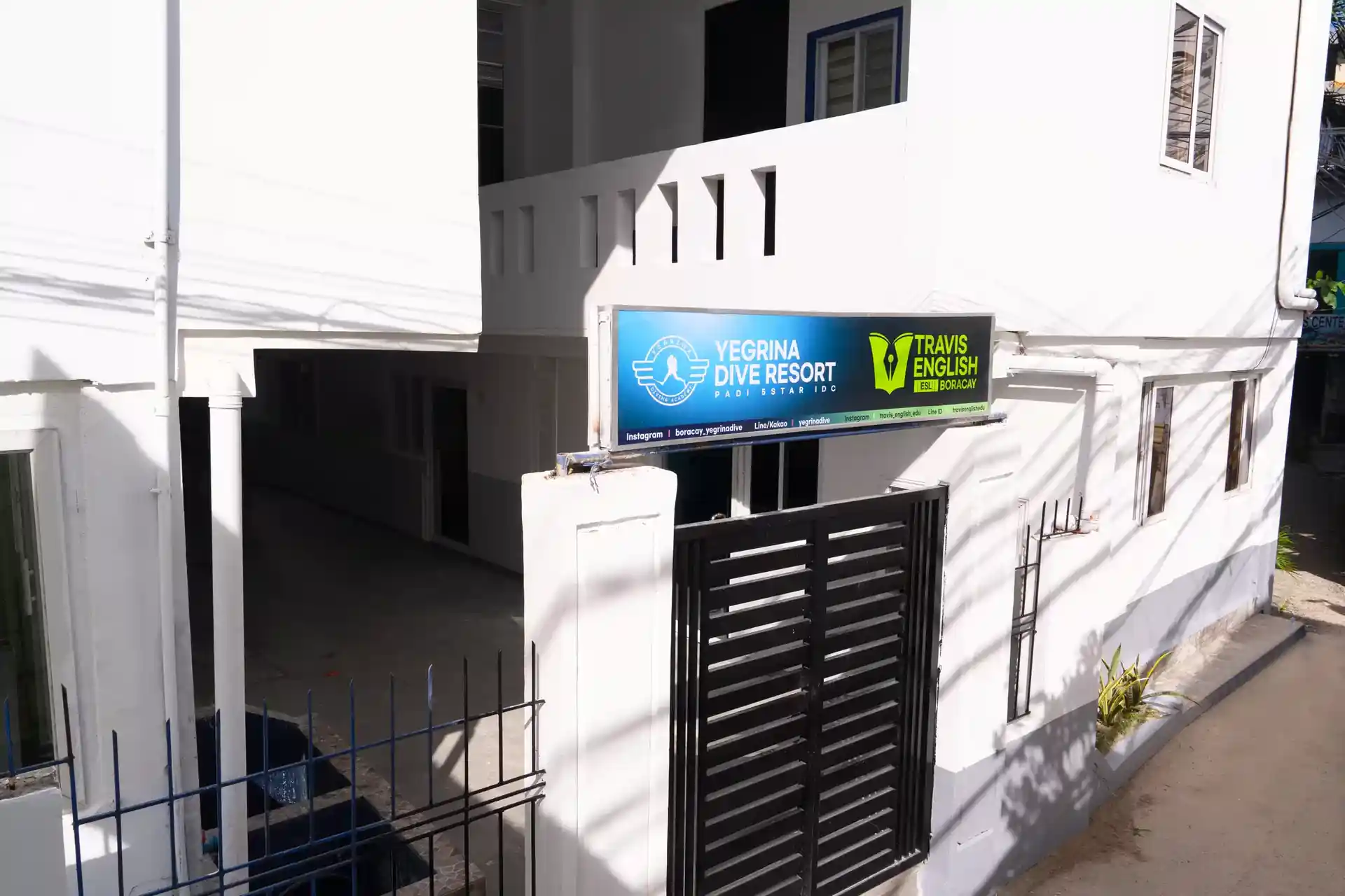 Dive shop photo