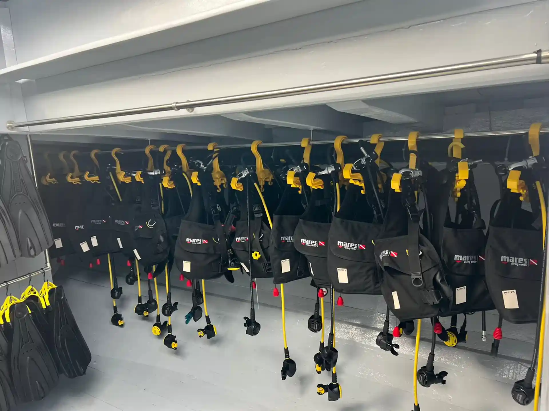 Dive shop photo