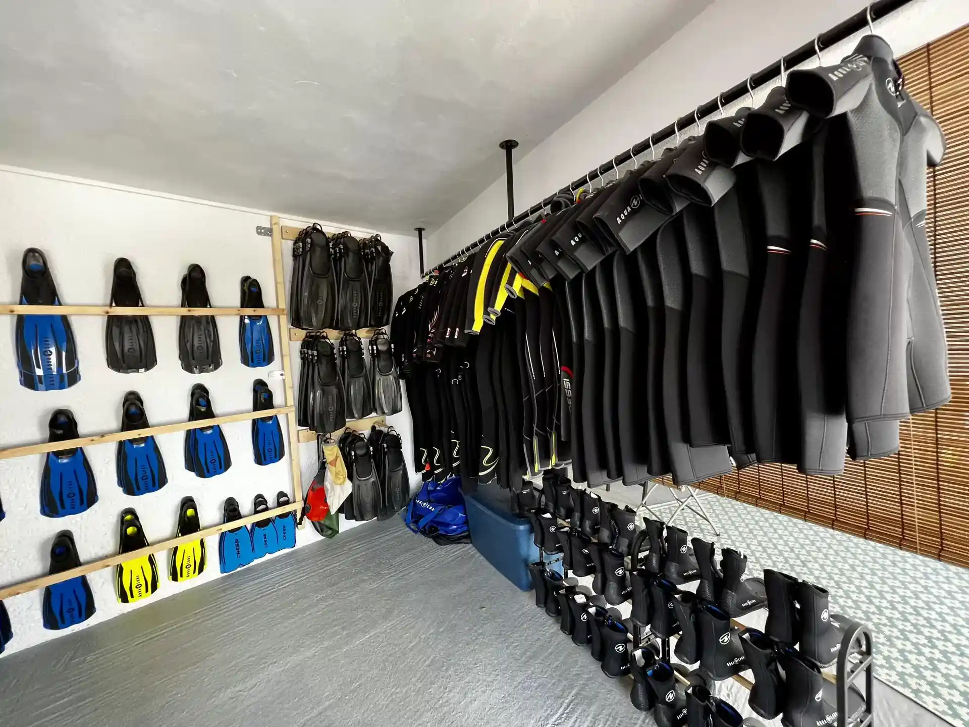Dive shop photo