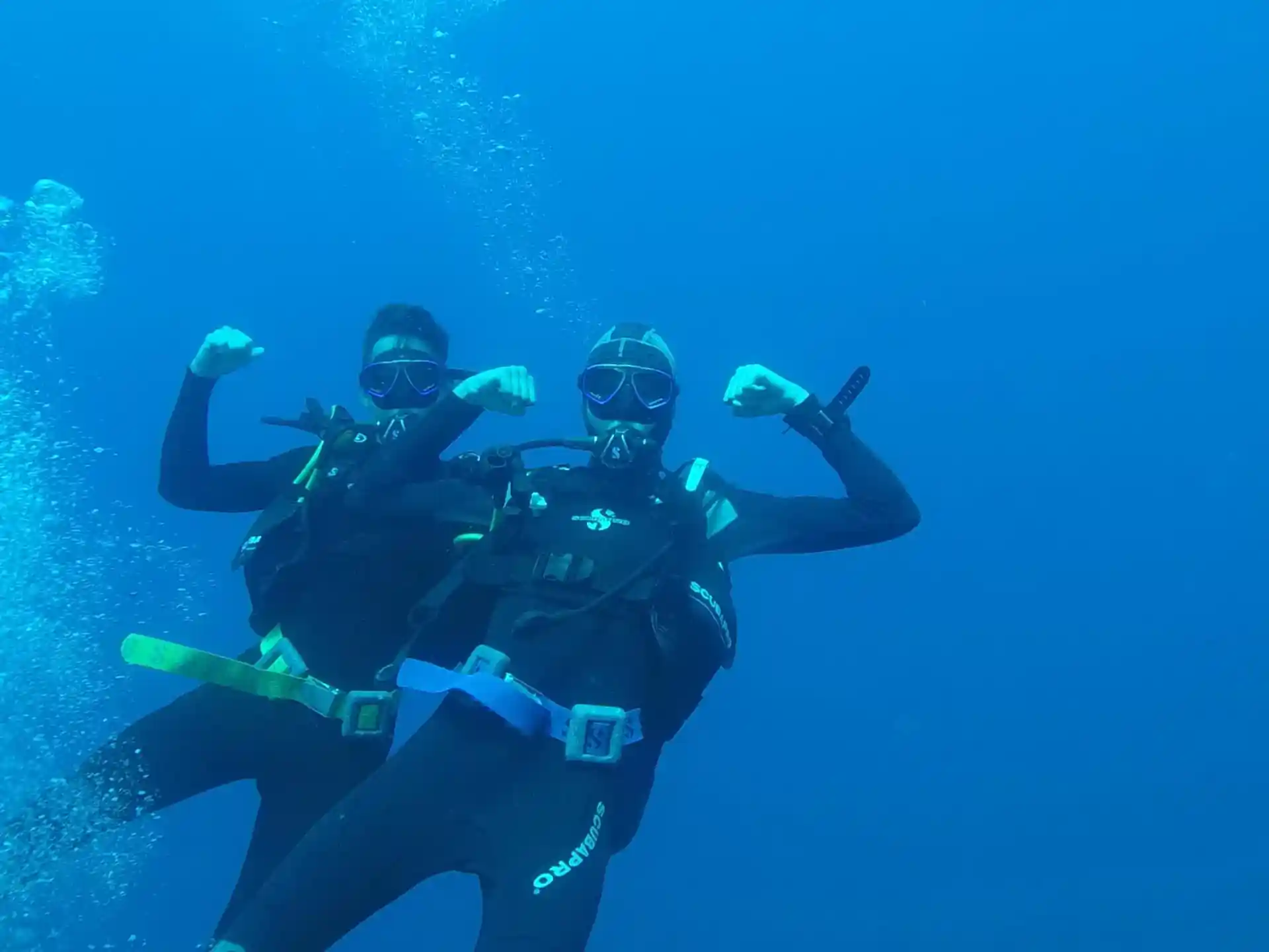 Ci pensiamo noi, conosciamo la navigazione subacquea