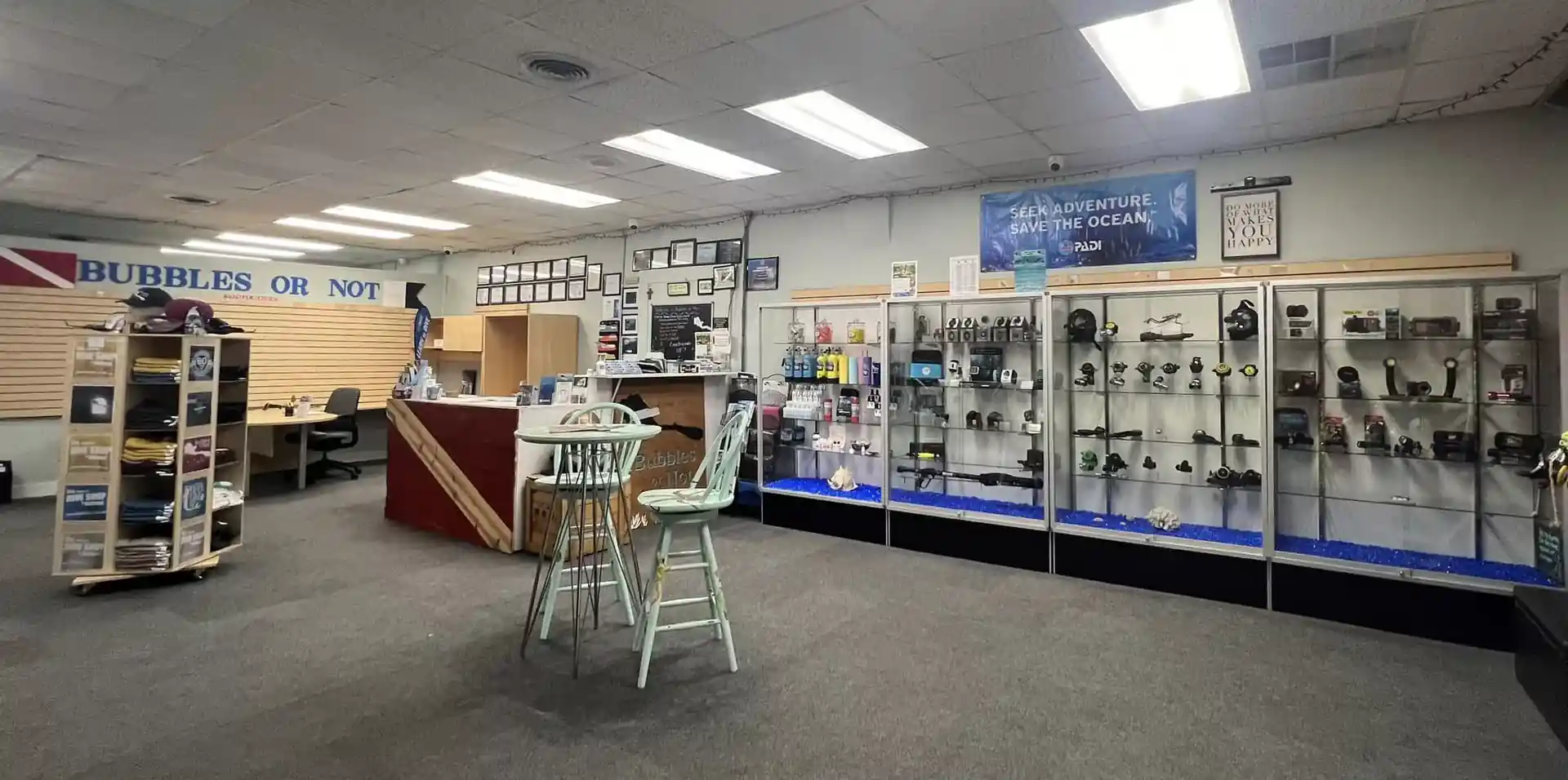Foto de la tienda de buceo