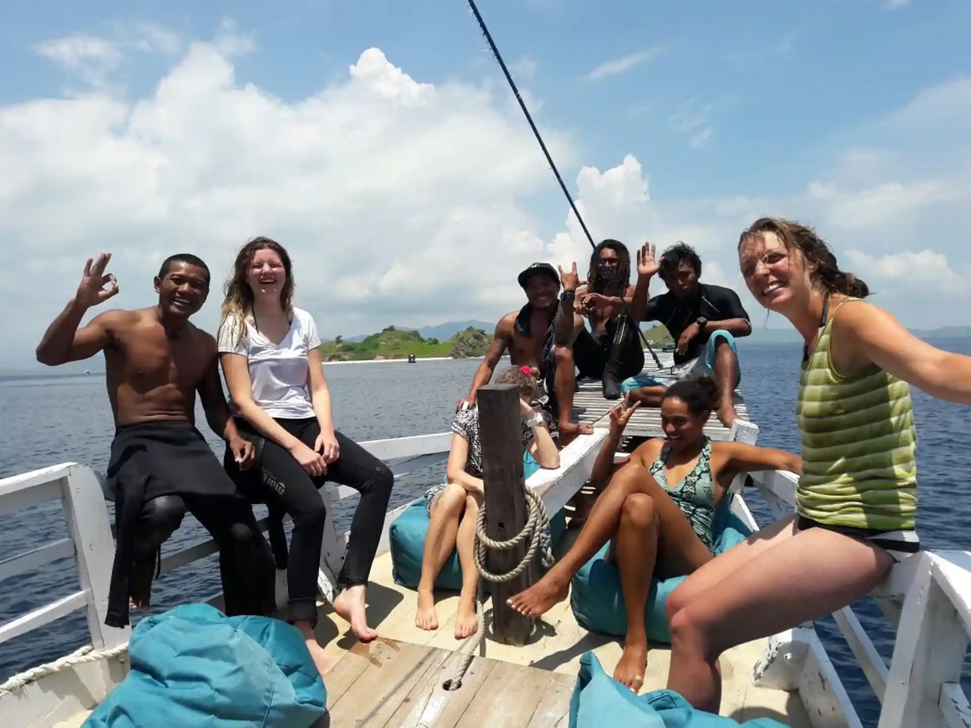 The e-learning option will give you more time to relax between dives