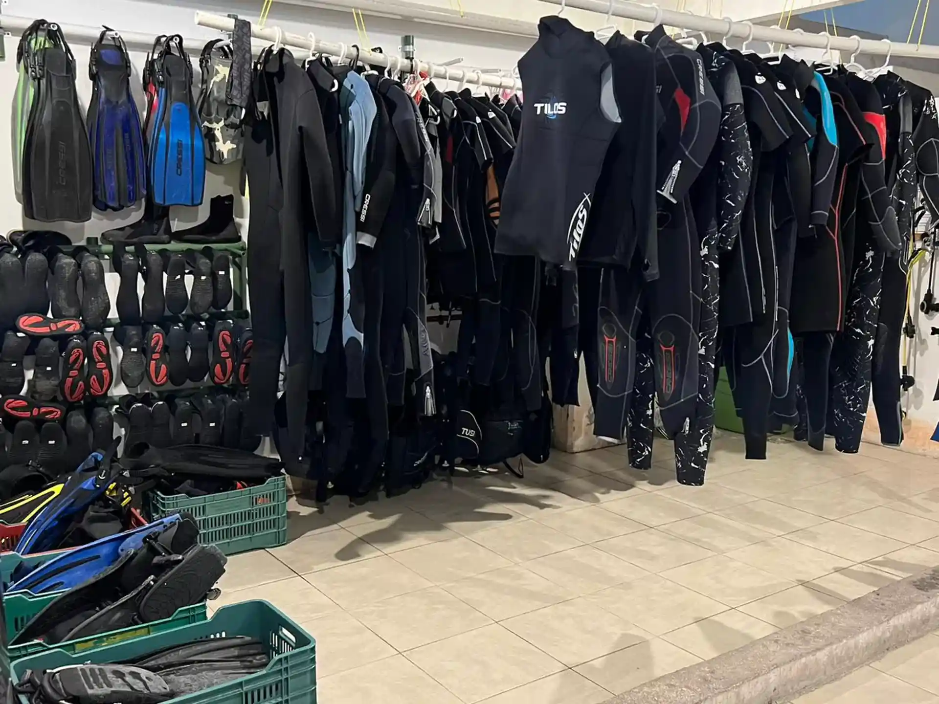 Dive shop photo