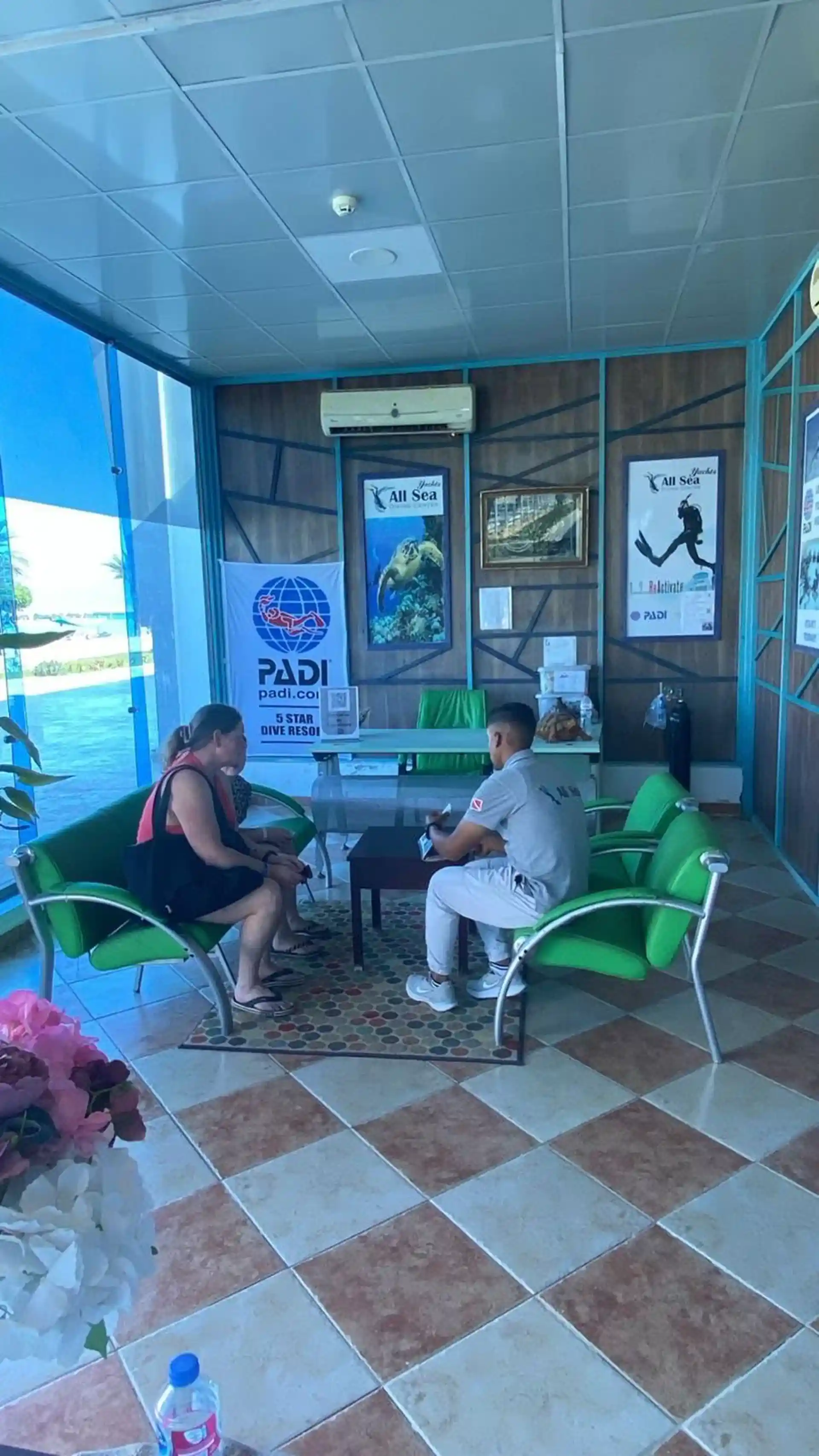 Photo du magasin de plongée