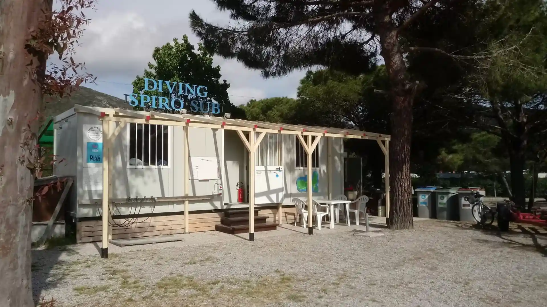 Dive shop photo