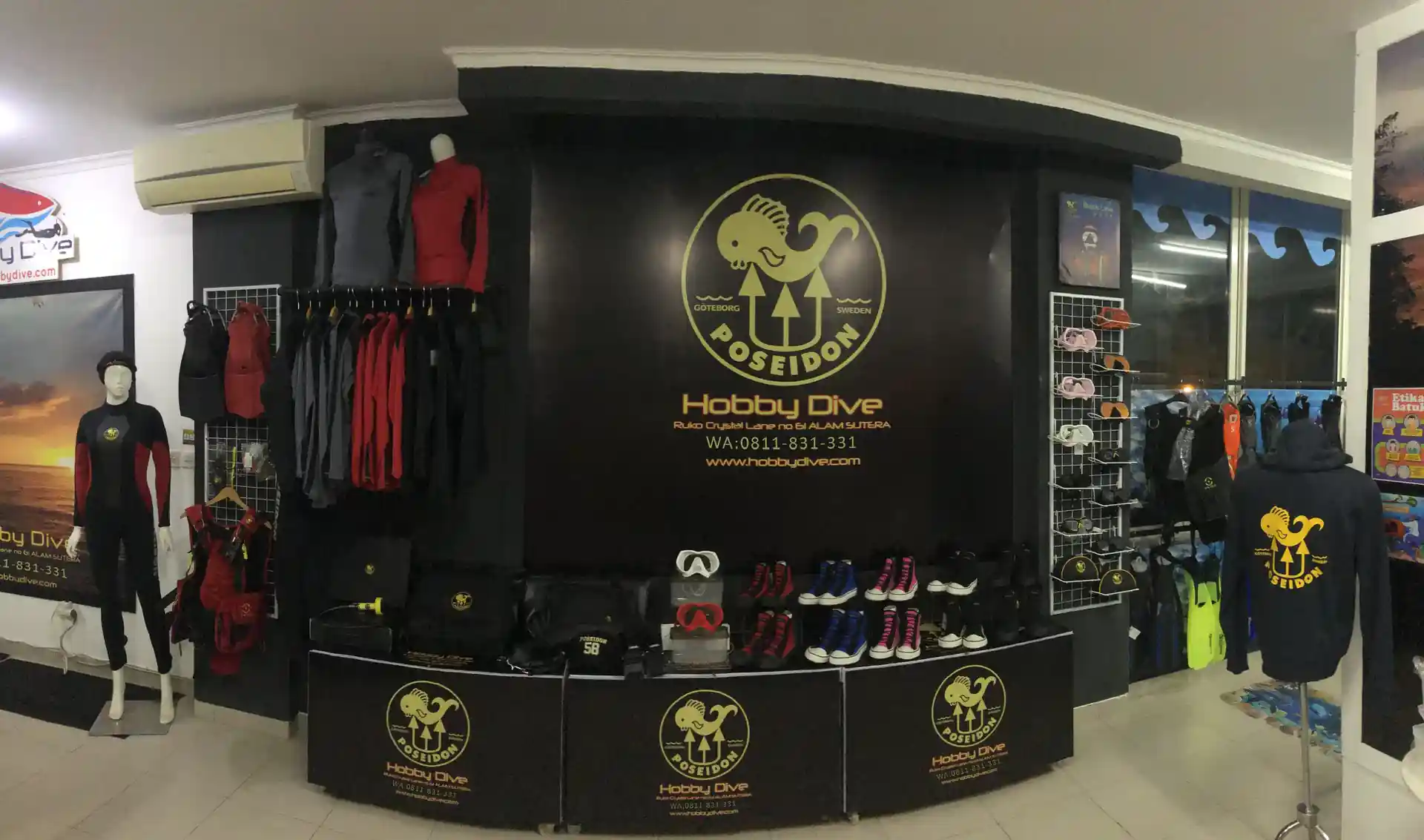 Dive shop photo
