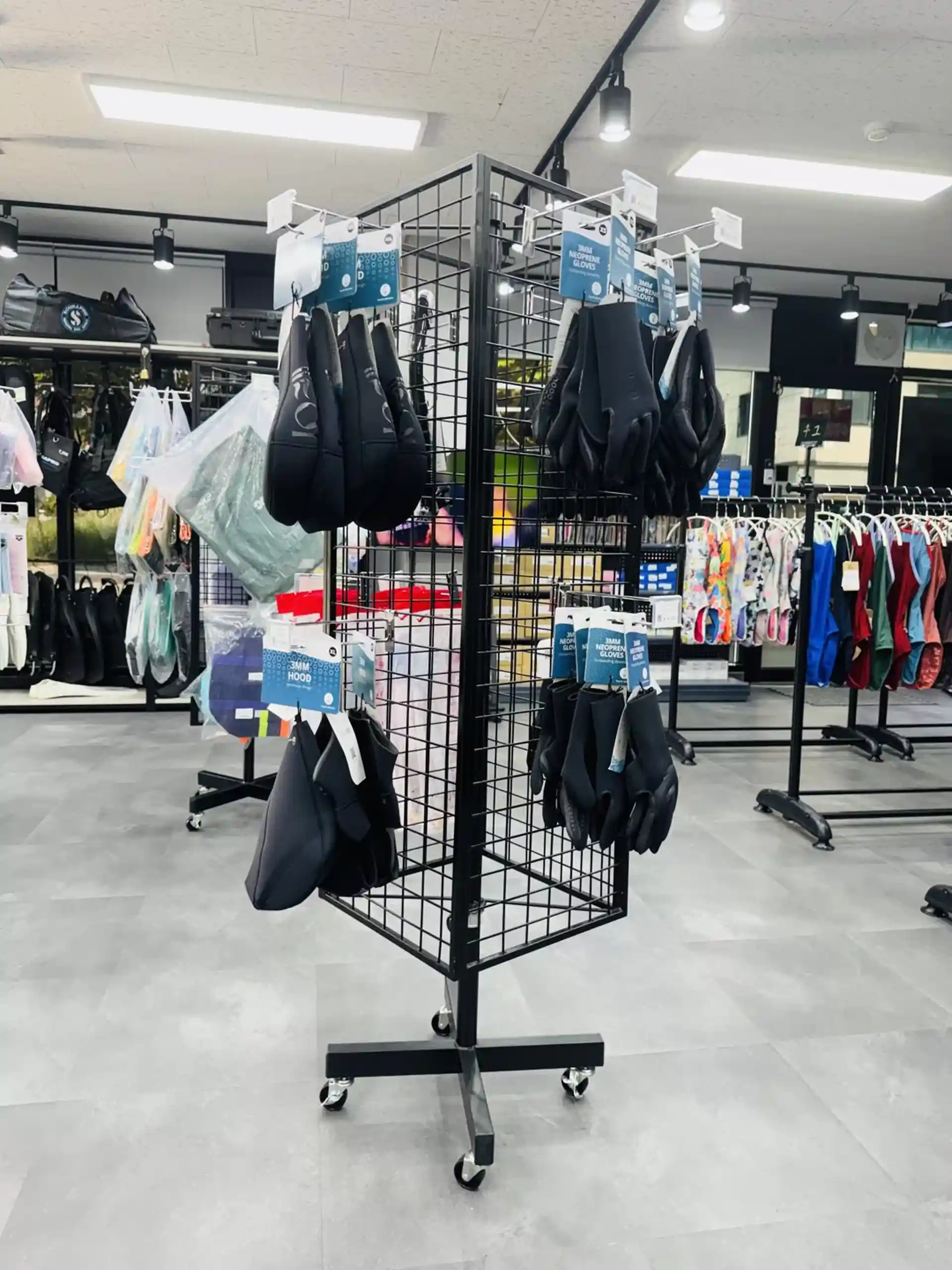 Dive shop photo
