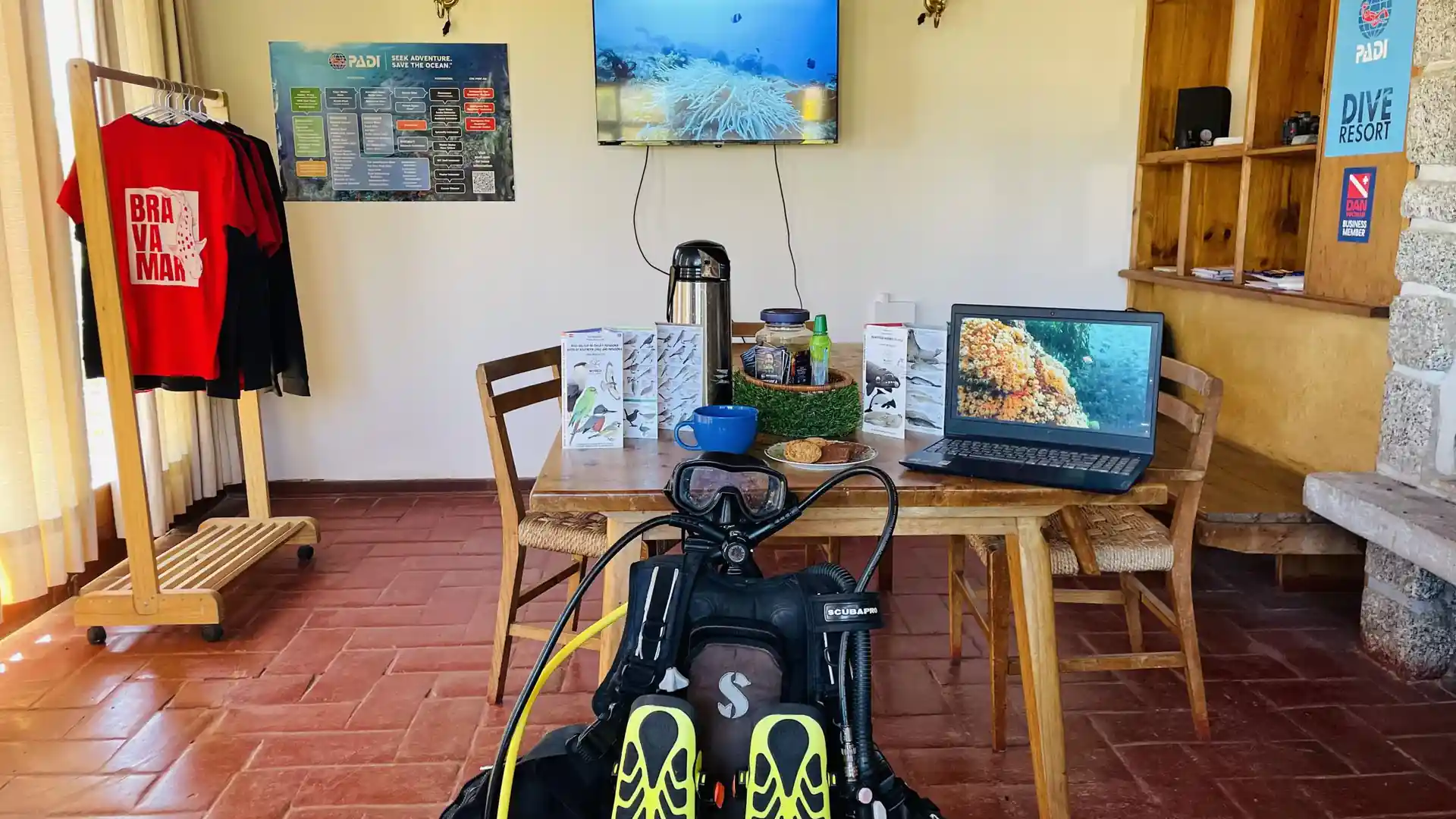 Dive shop photo