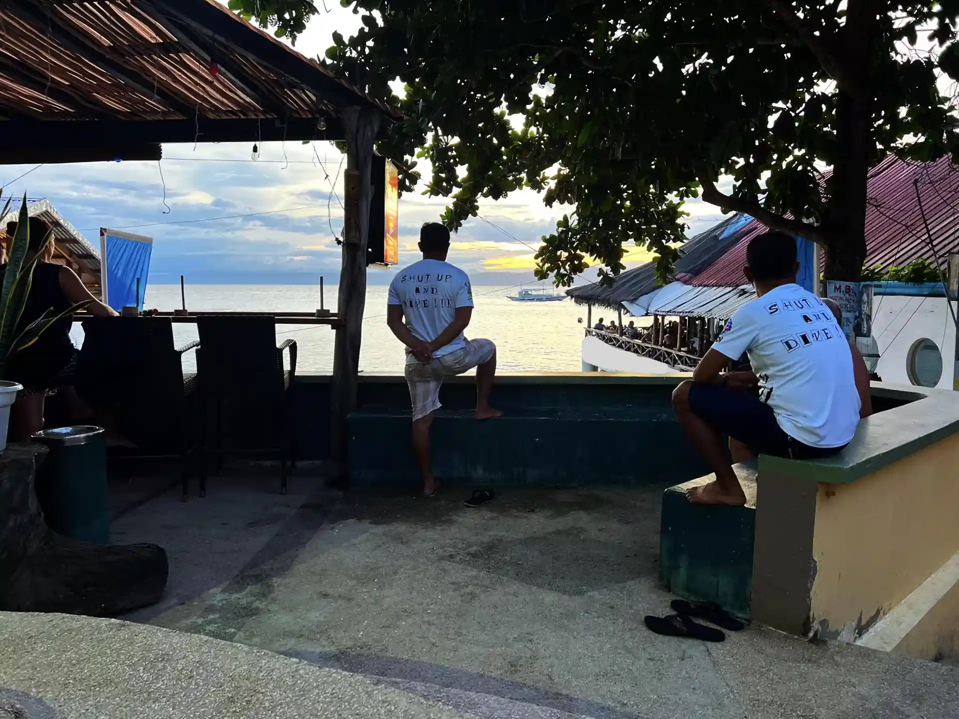 Dive shop photo