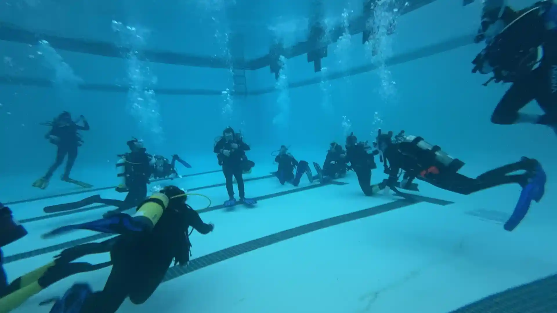 Confined water training session
