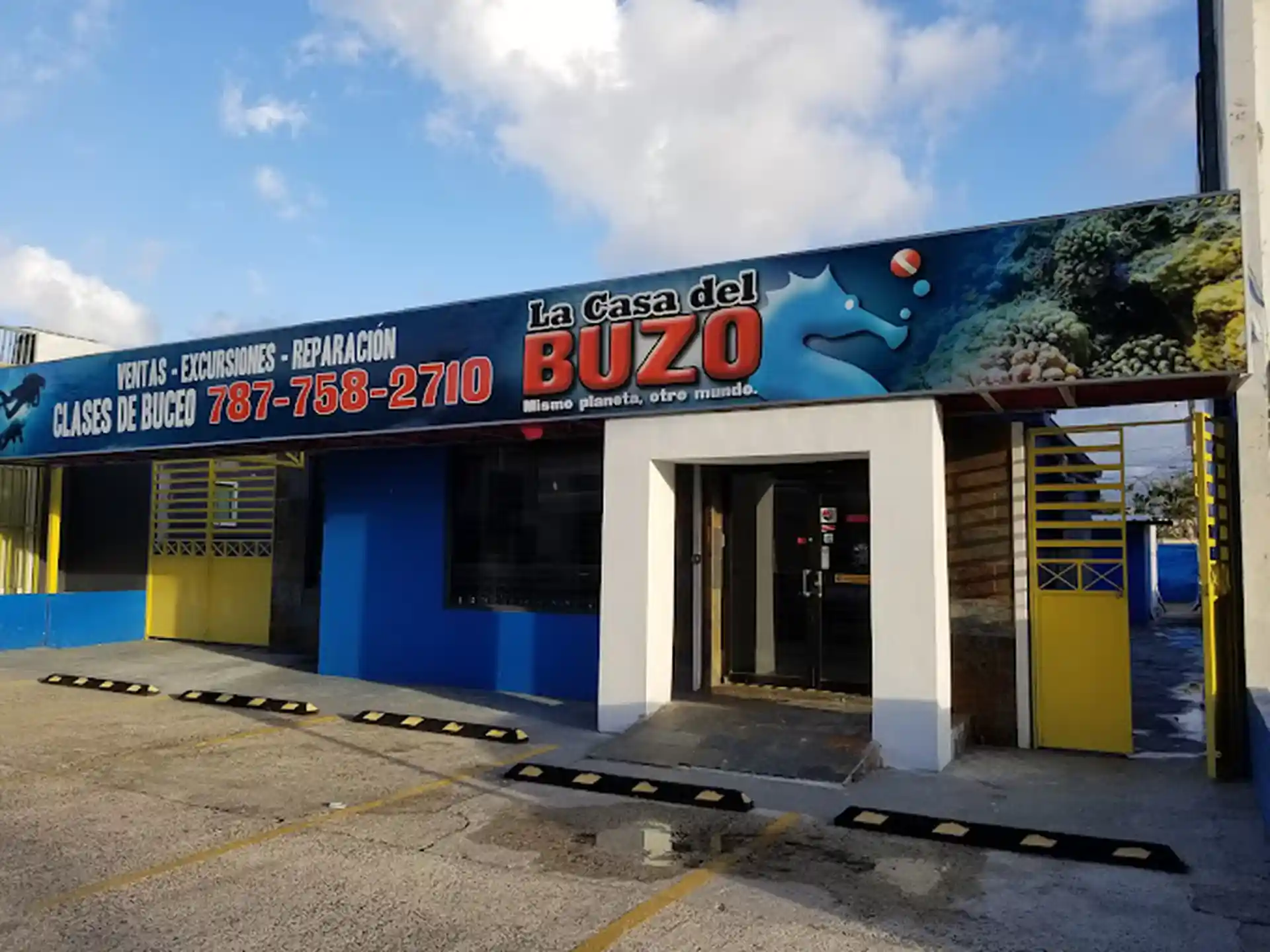 Foto de la tienda de buceo