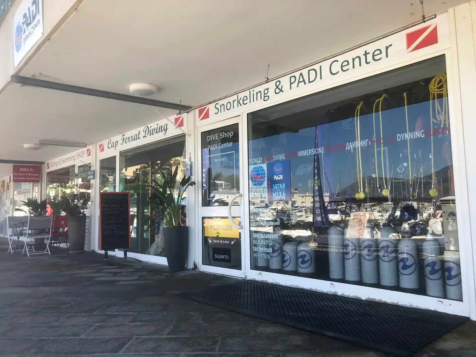 Dive shop photo