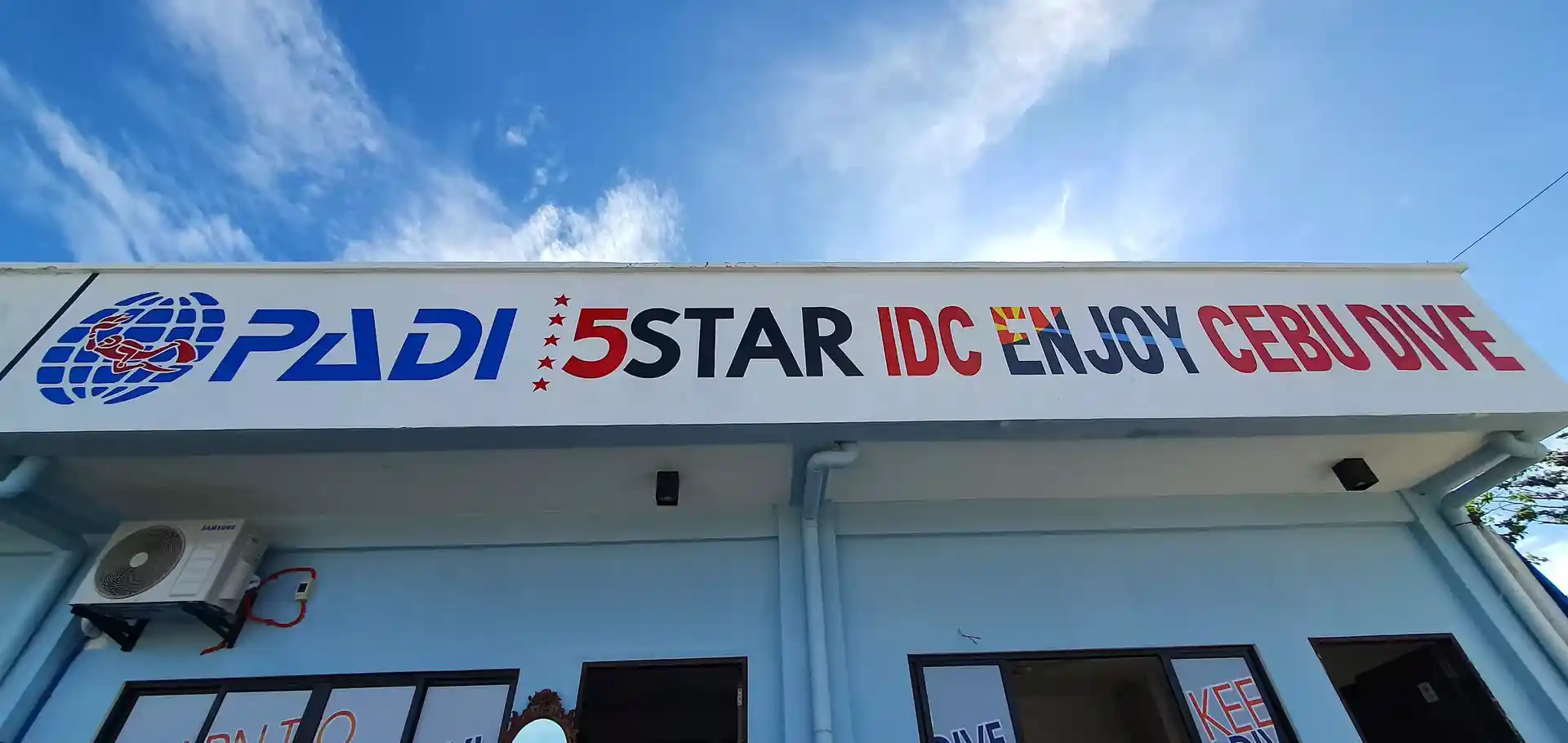 Dive shop photo