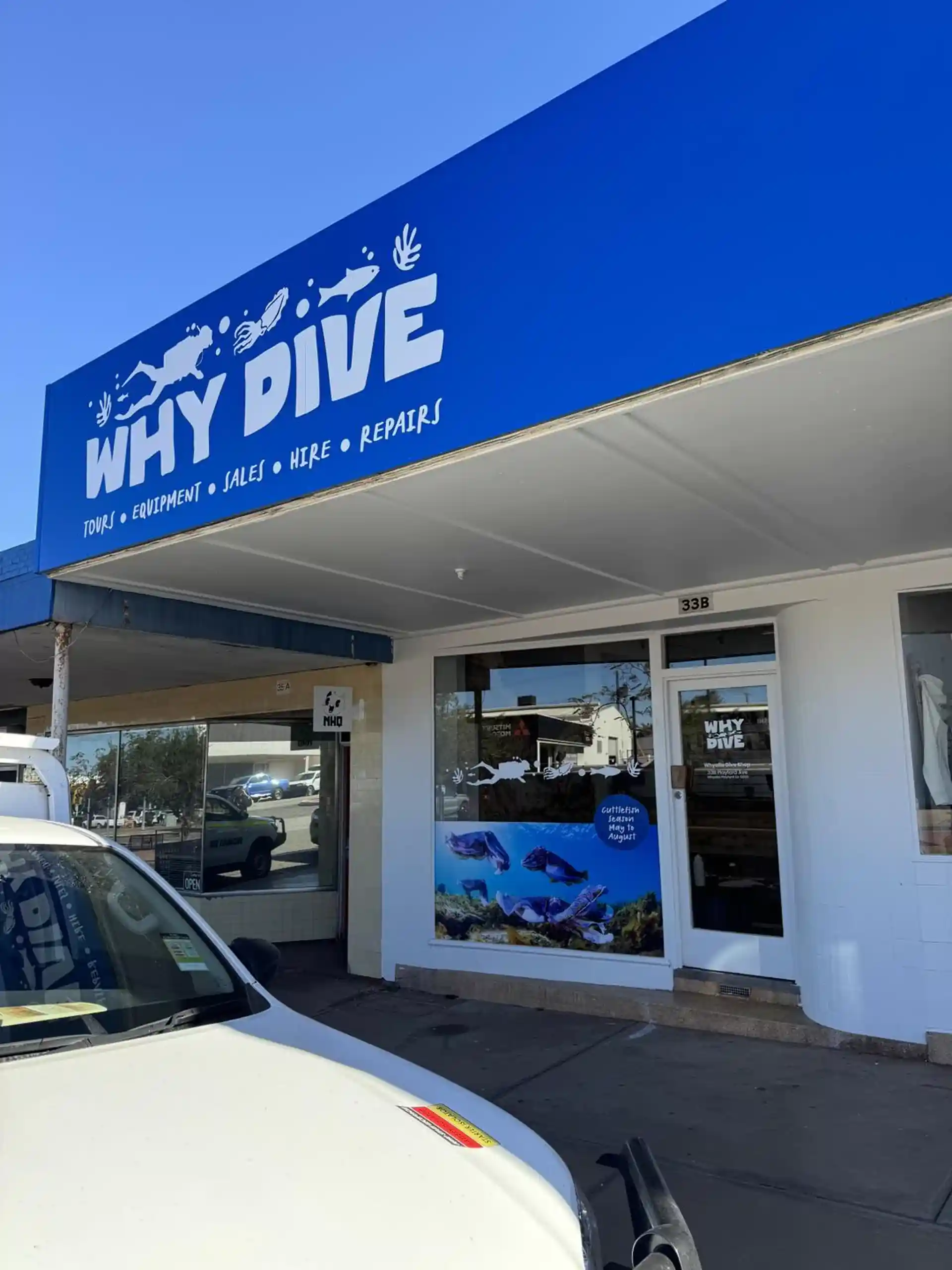 Foto de la tienda de buceo