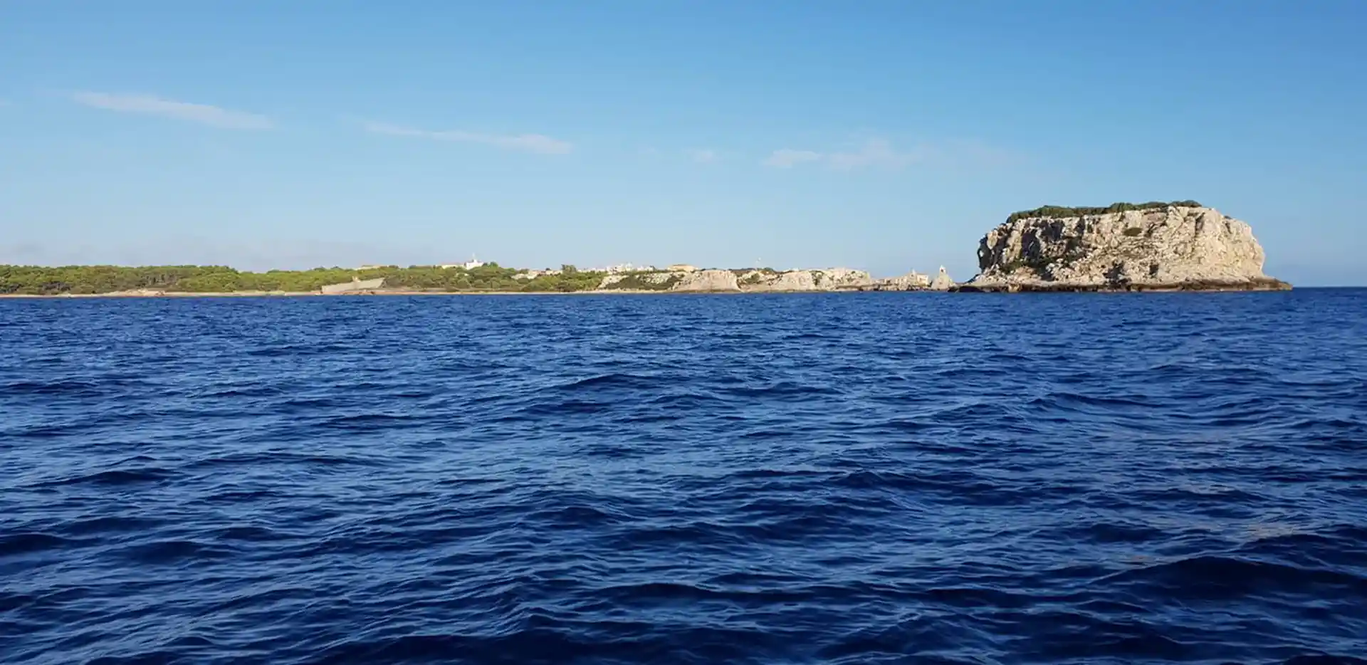 L'isola di Pianosa, area marina protetta, ex carcere di massima sicurezza, con reperti romani.