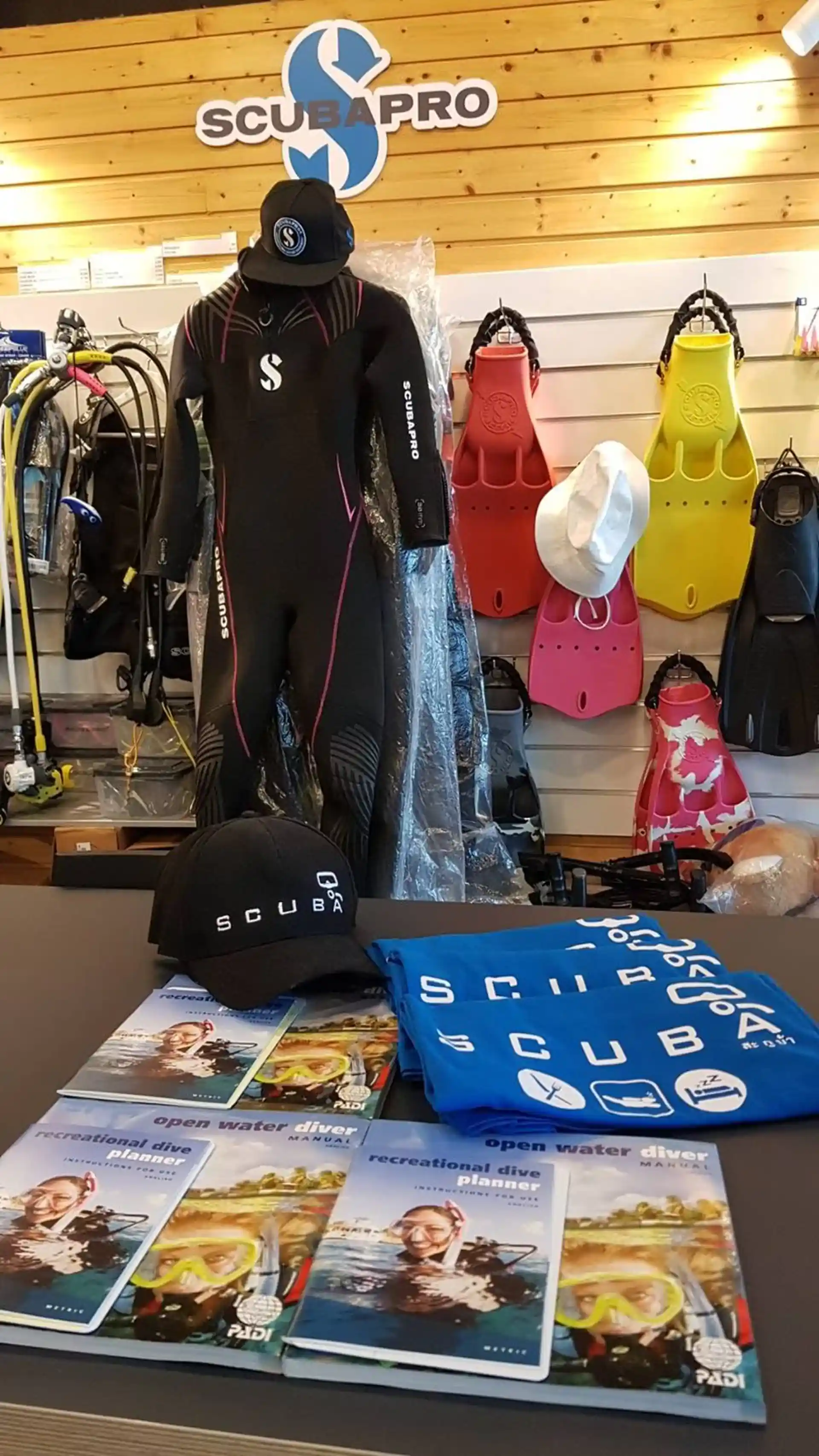 Foto de la tienda de buceo