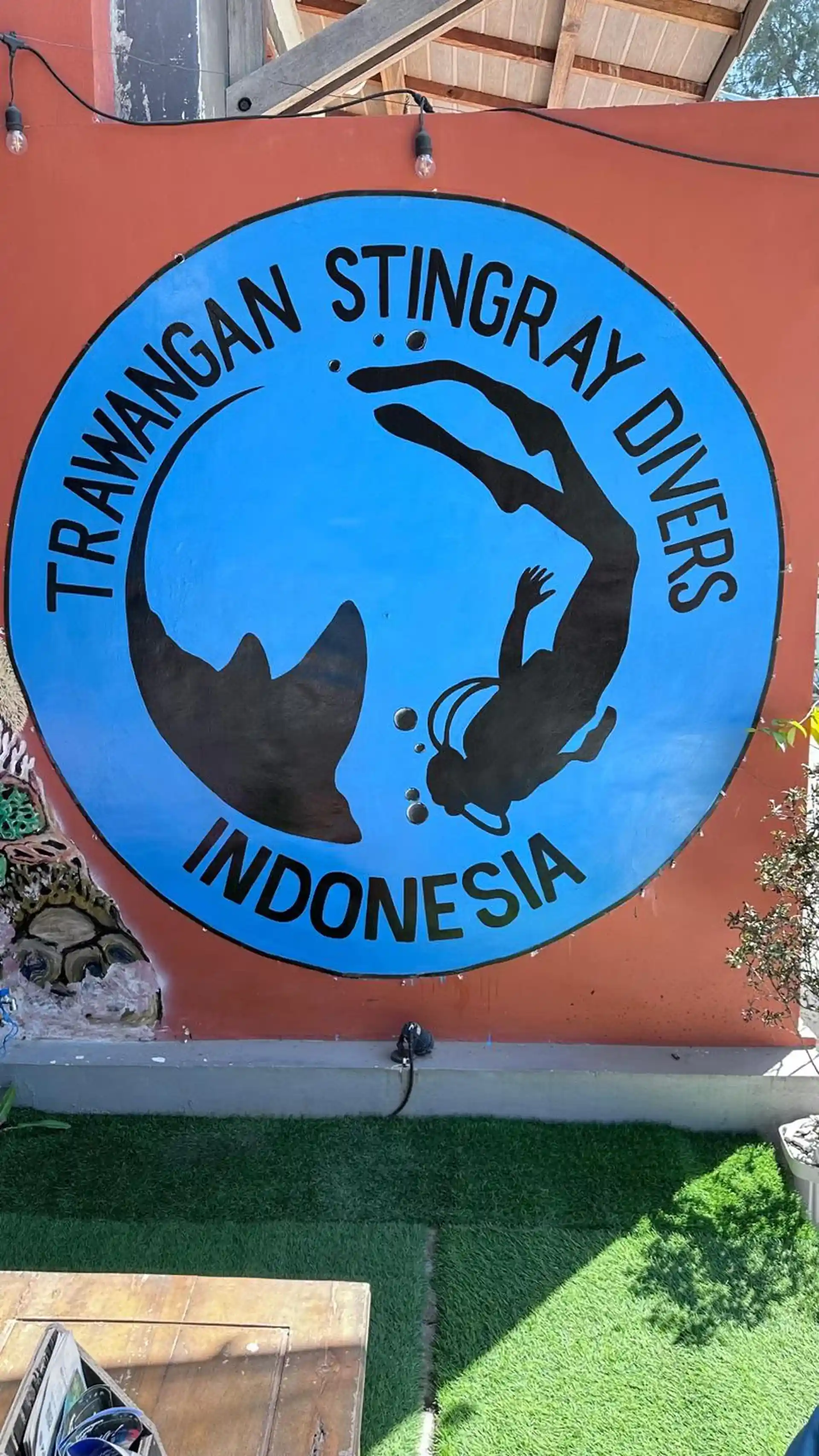 Dive shop photo