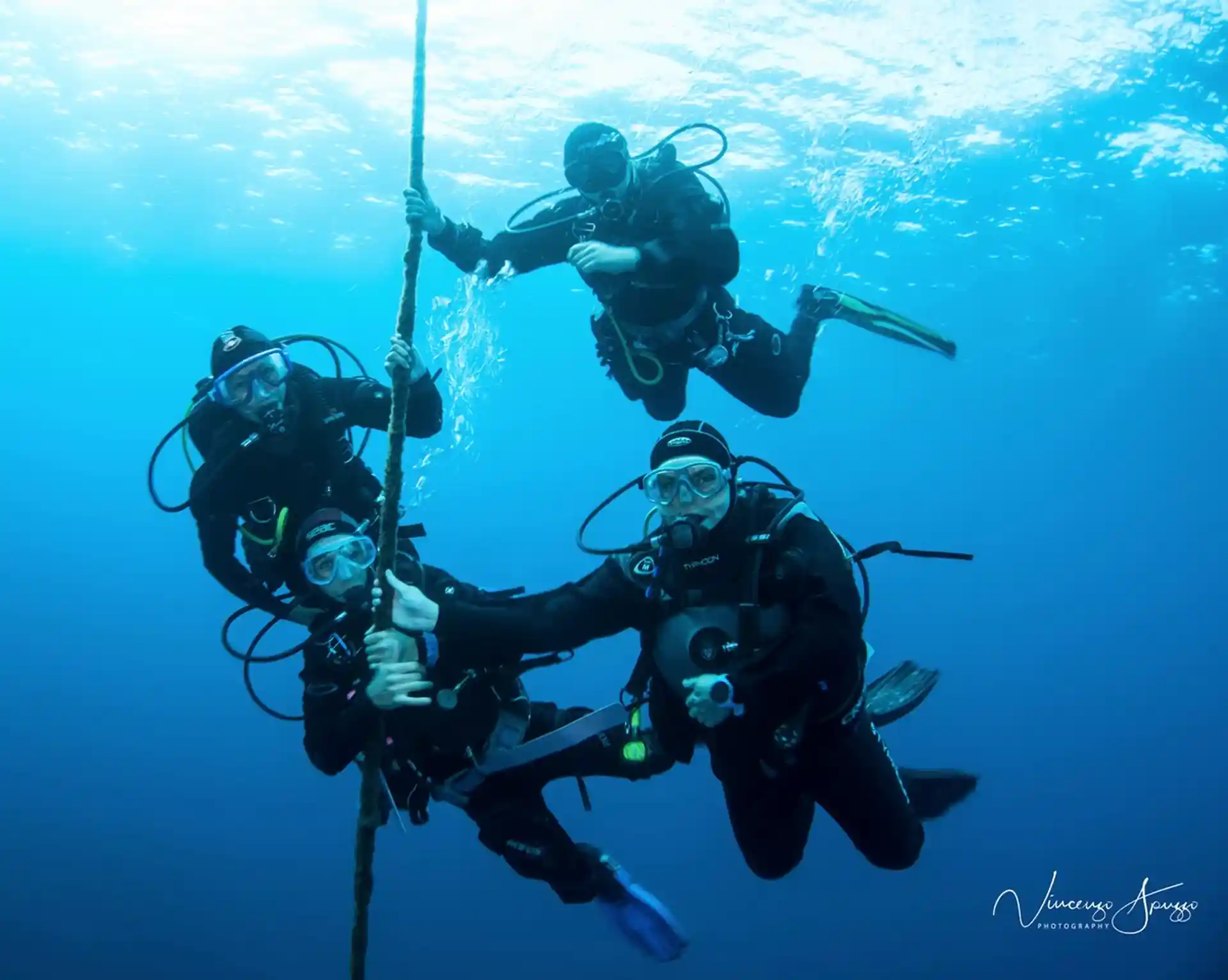 Dive with Friends