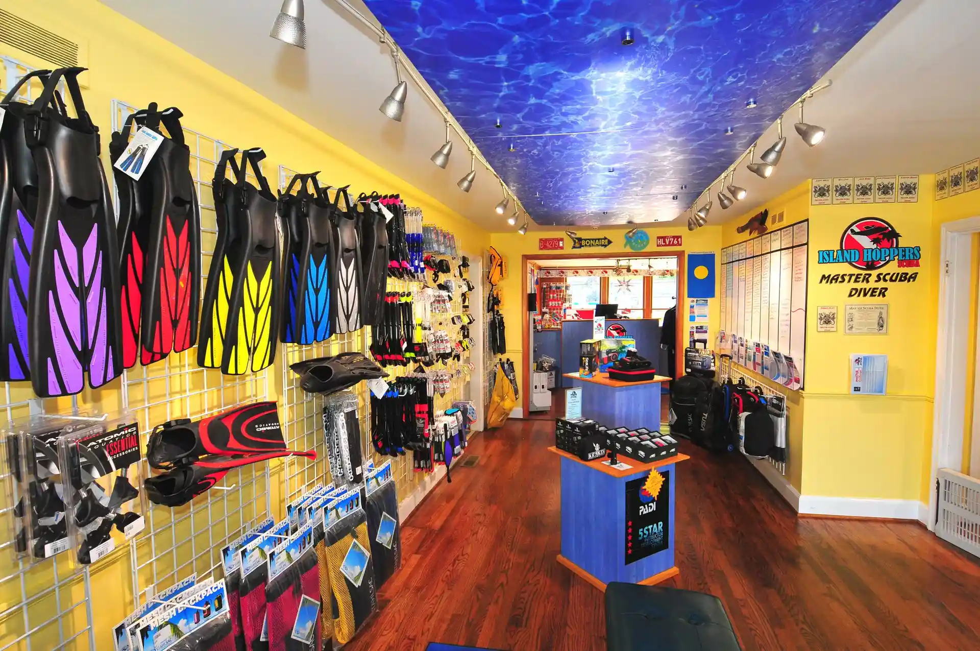 Dive shop photo