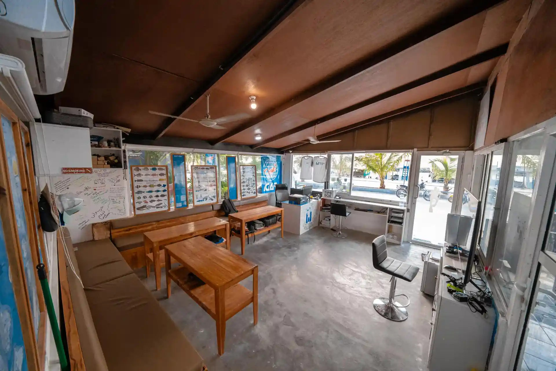 Dive shop photo