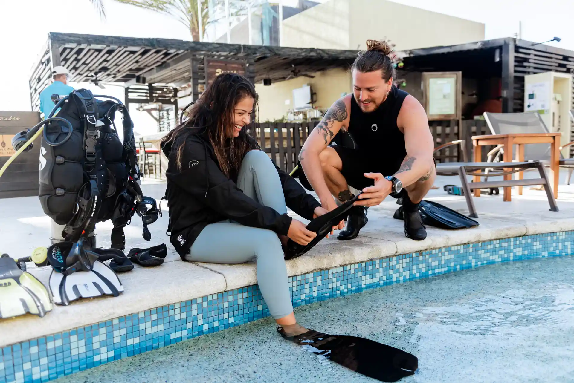 PADI Discover Scuba Diving experience in Cabo San Lucas with Dive Ninja Expeditions. Try diving!