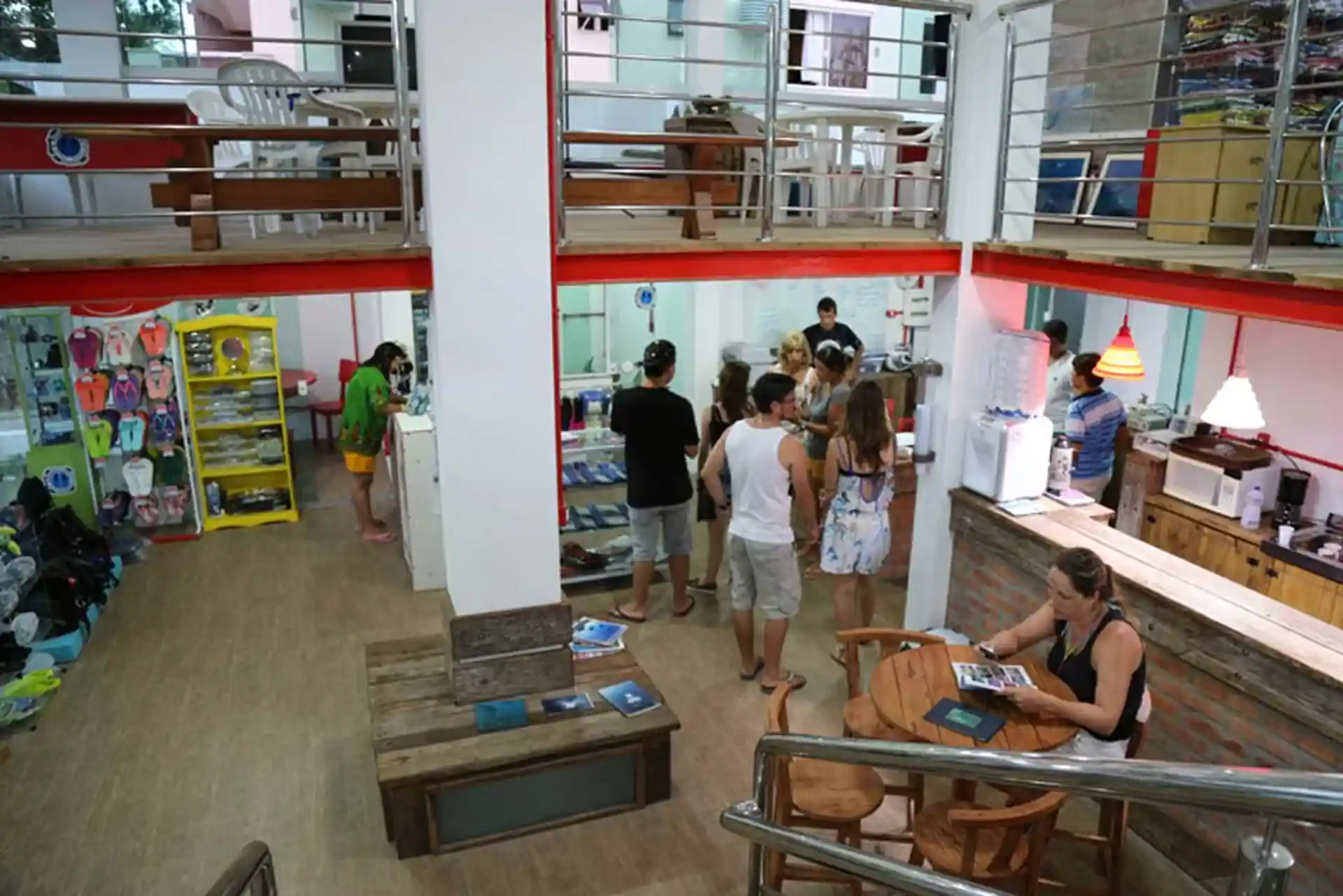 潛店照片