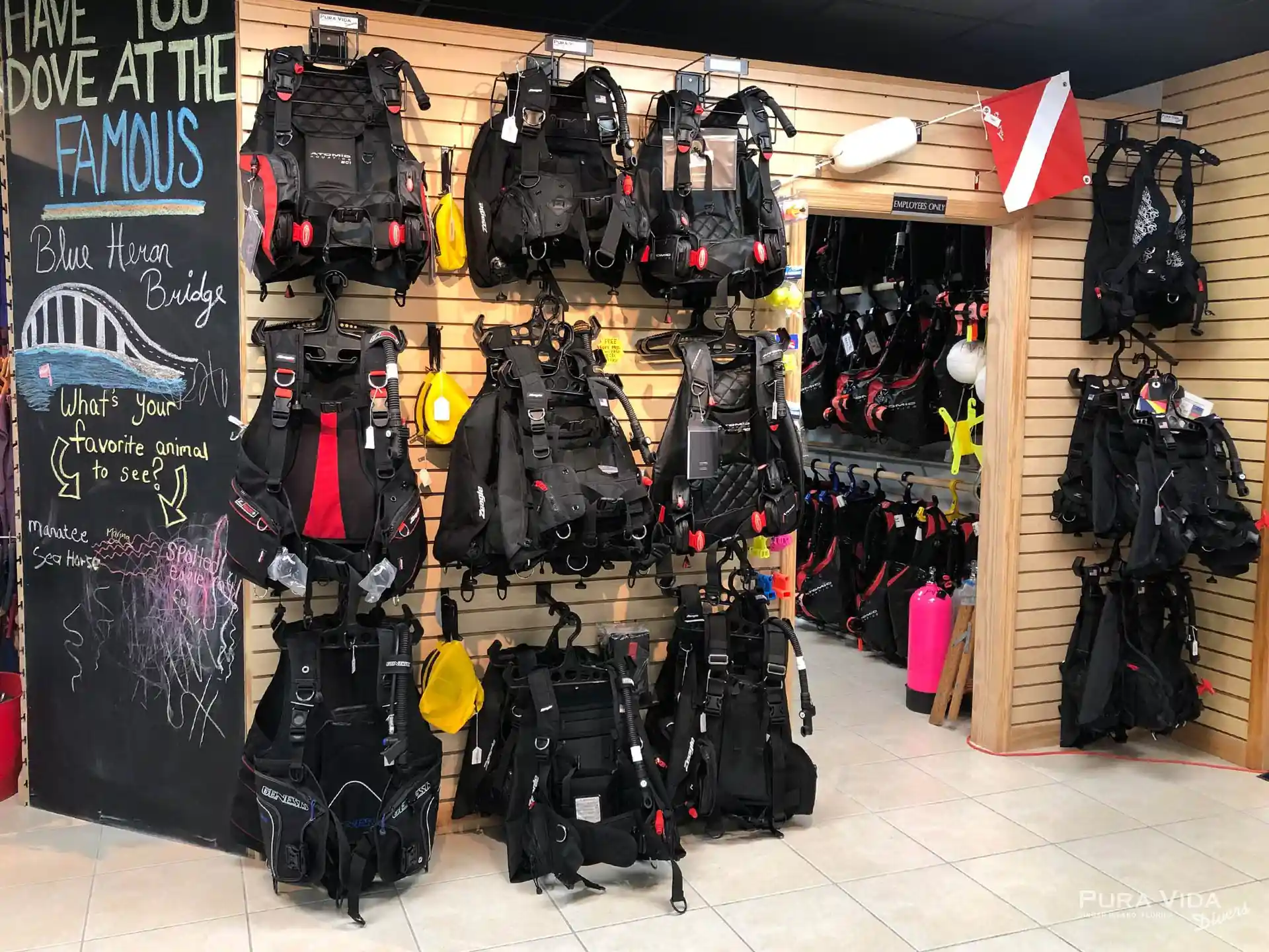 Foto de la tienda de buceo