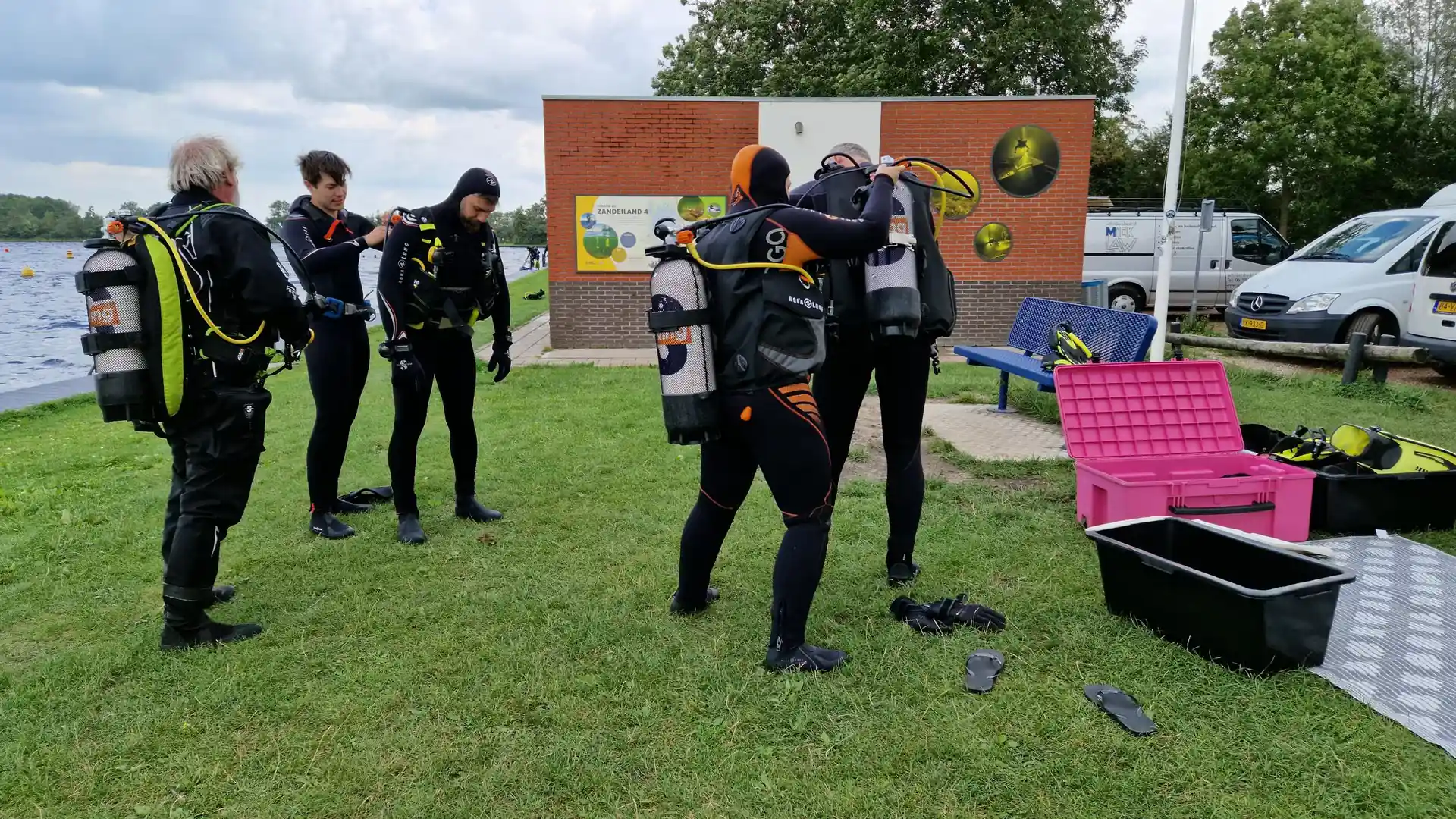 Dive shop photo