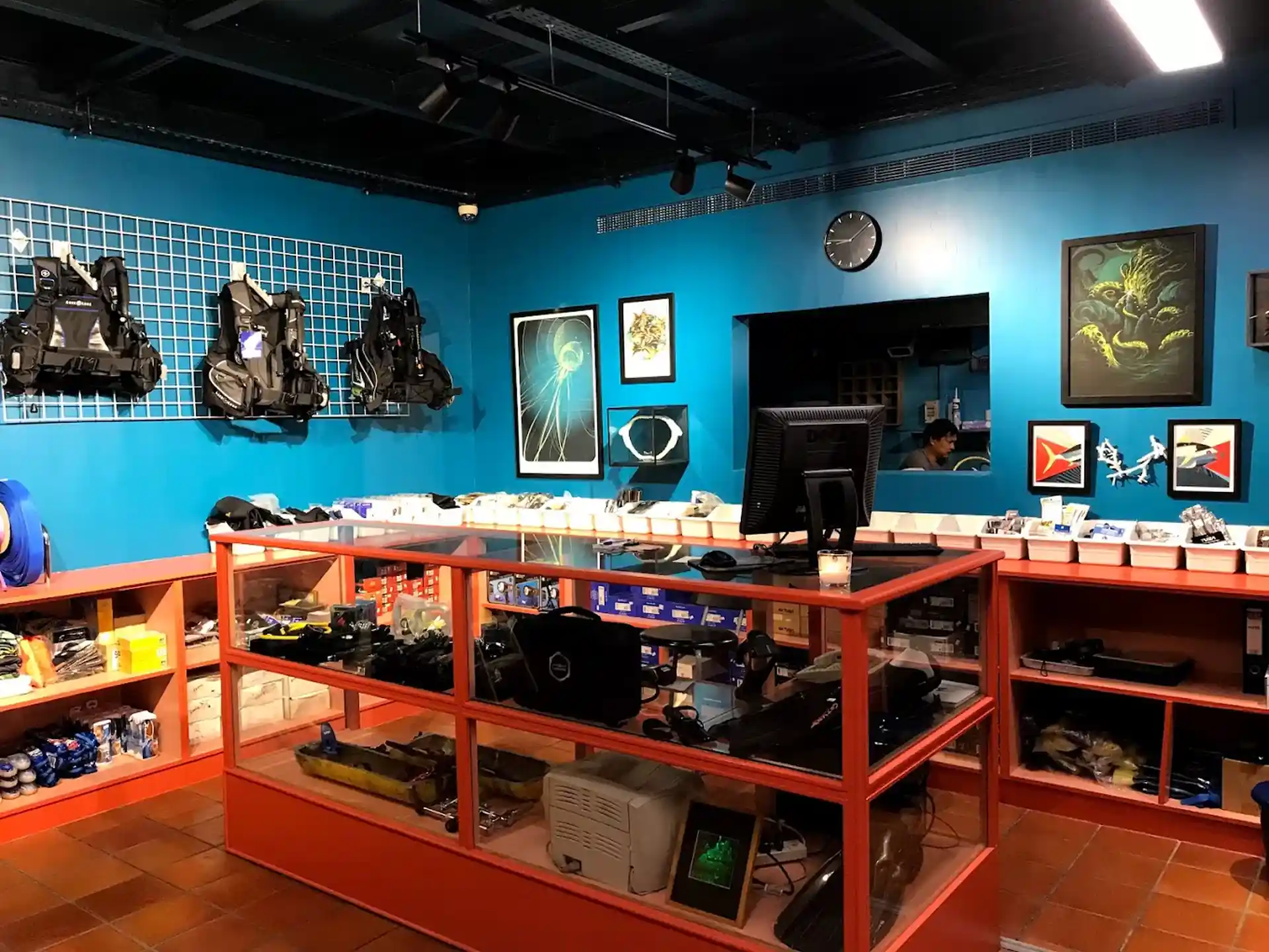Dive shop photo