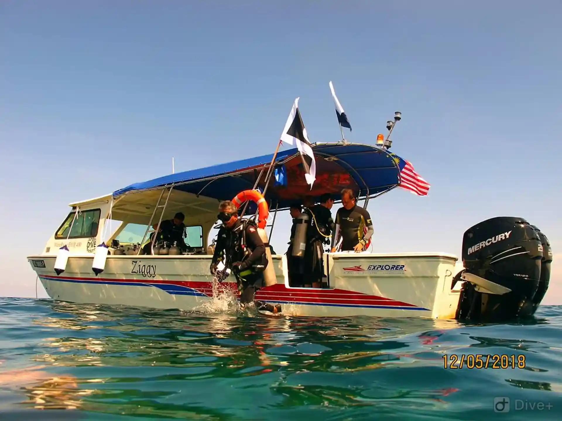 Dive shop photo