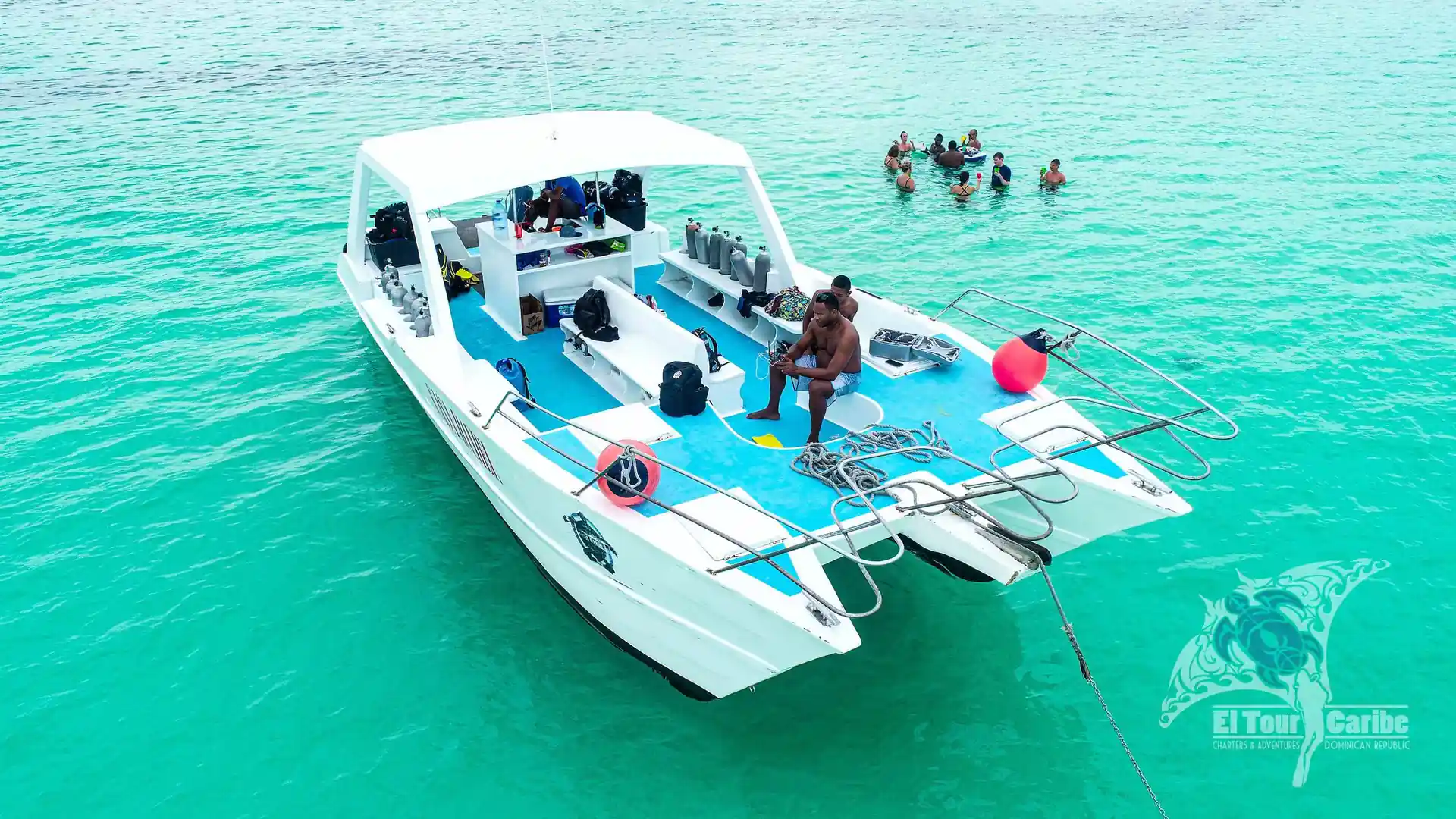 Our mid size catamaran is perfect for your group of 8 people on a Private Charter to Catalina Island