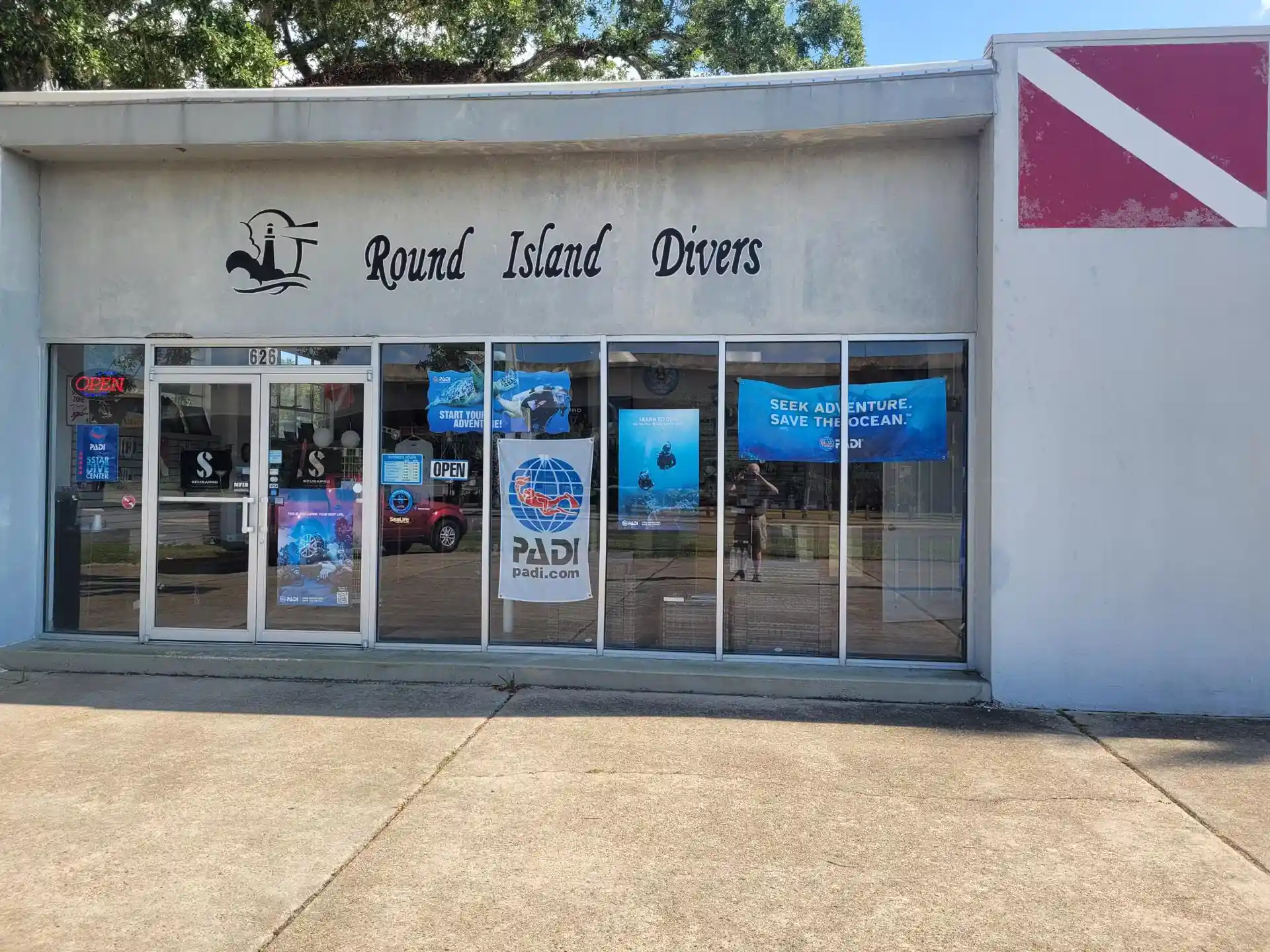 Dive shop photo